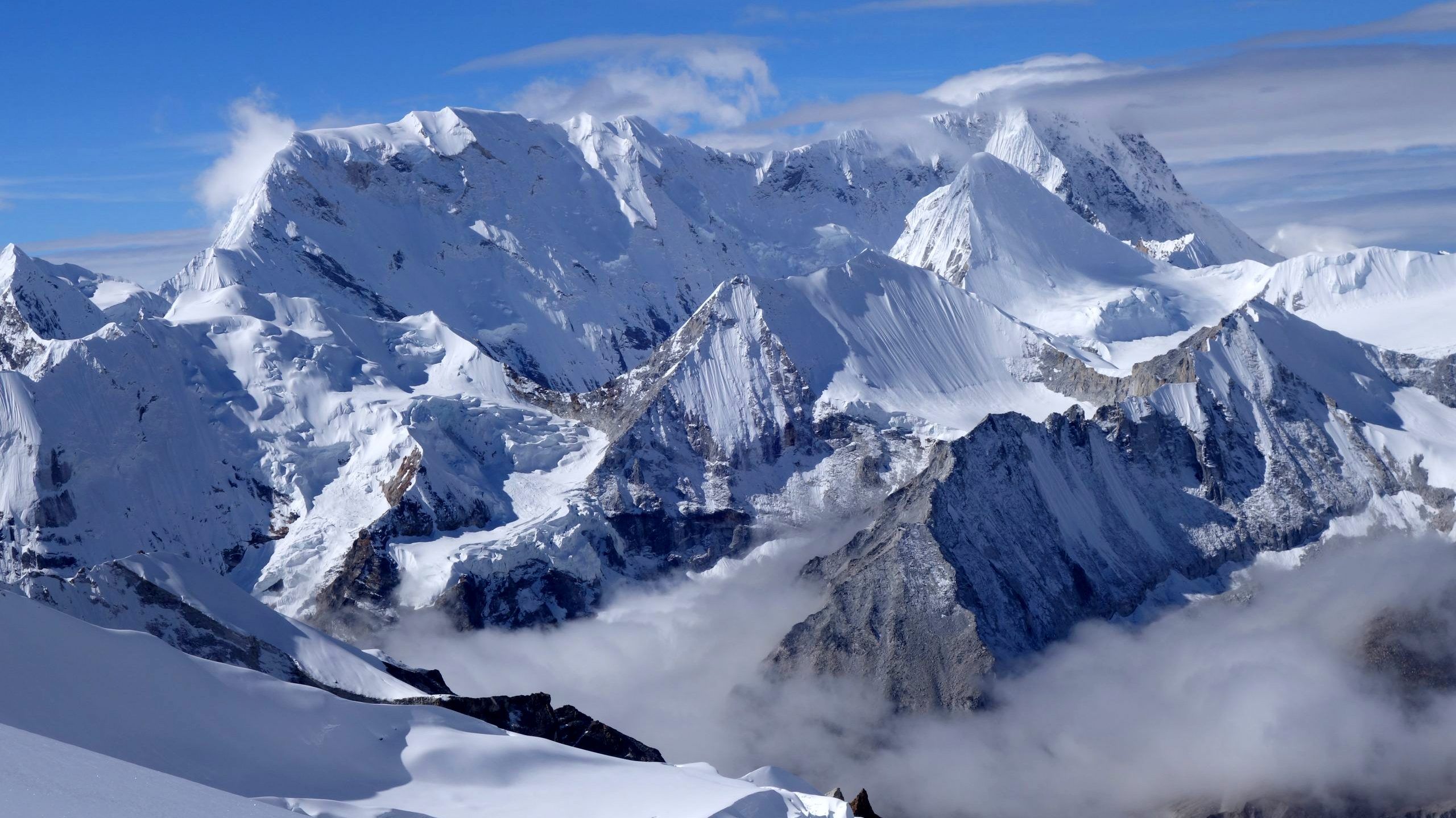 2560x1439 Comprehensive Guide to a Makalu Expedition