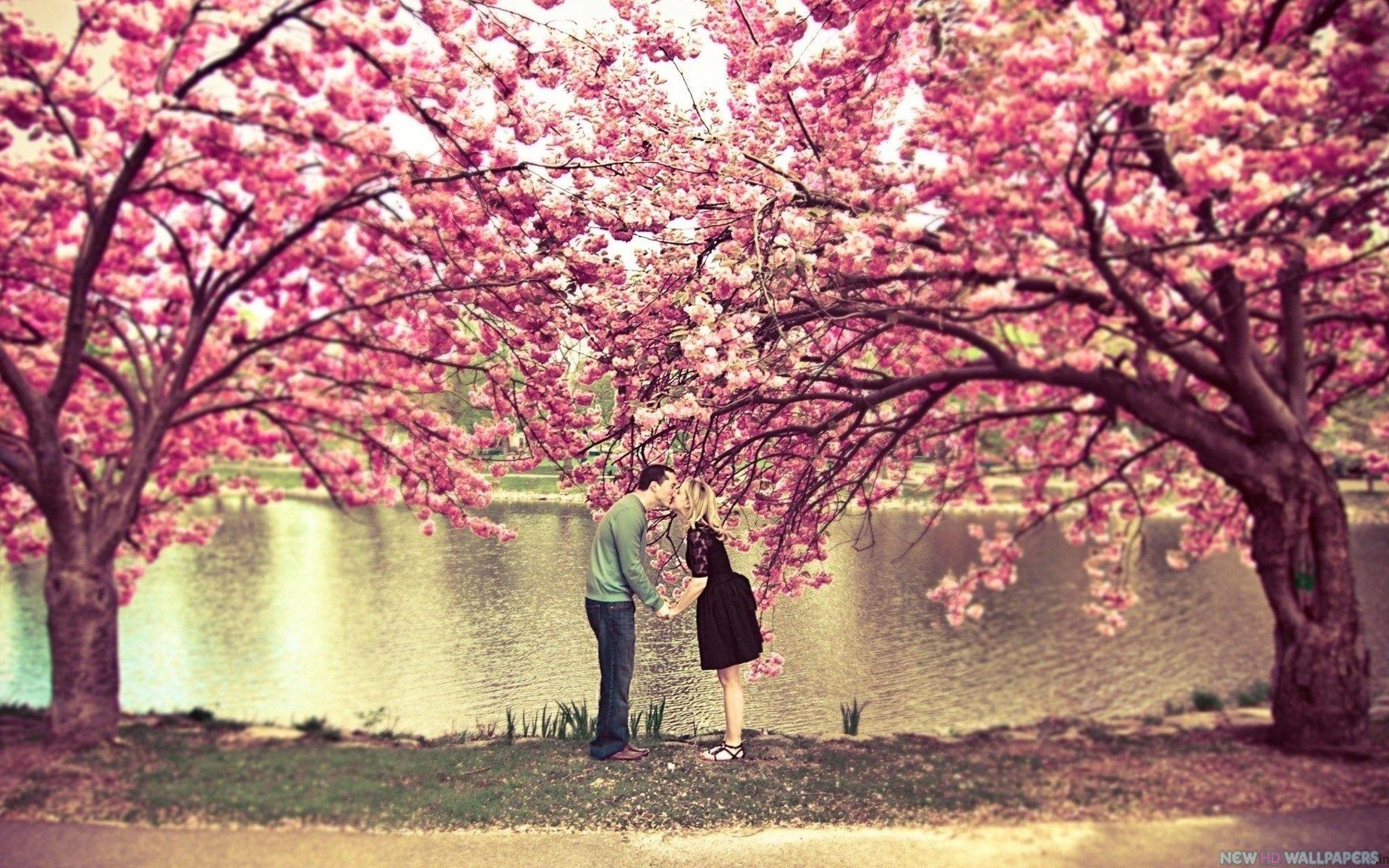 1920x1200 Kissing Couple Wallpaper