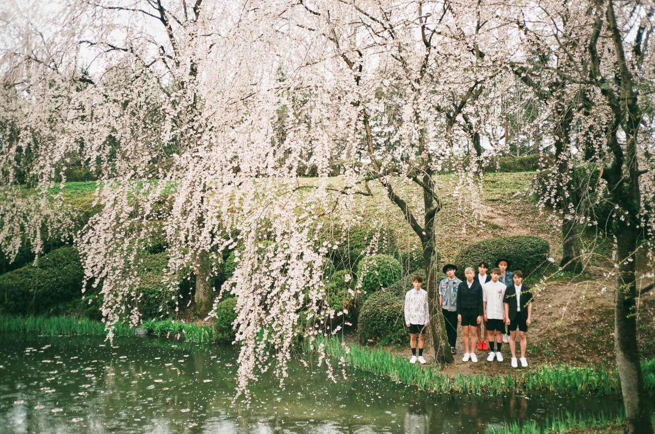 1280x849 BTS Run
