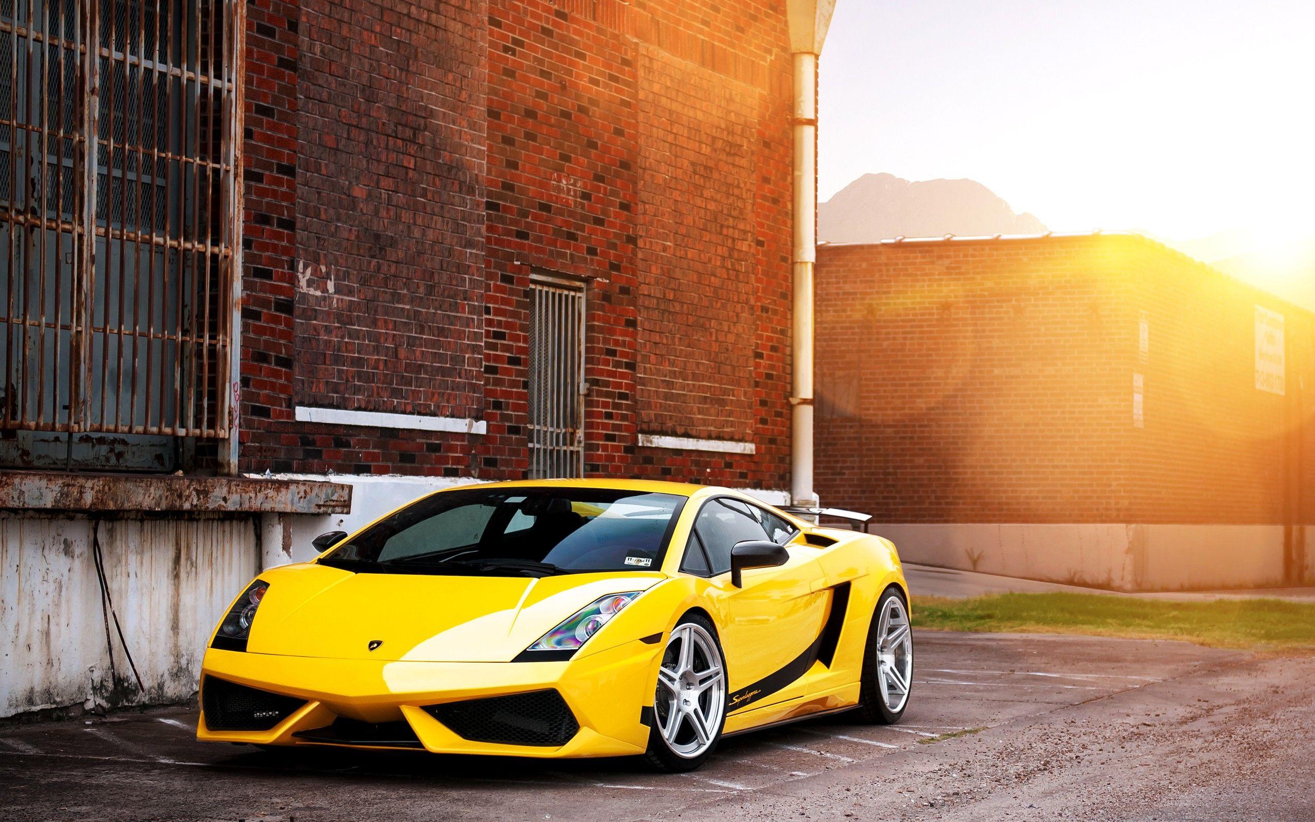 2560x1600 Awesome Lamborghini Gallardo Wallpaper