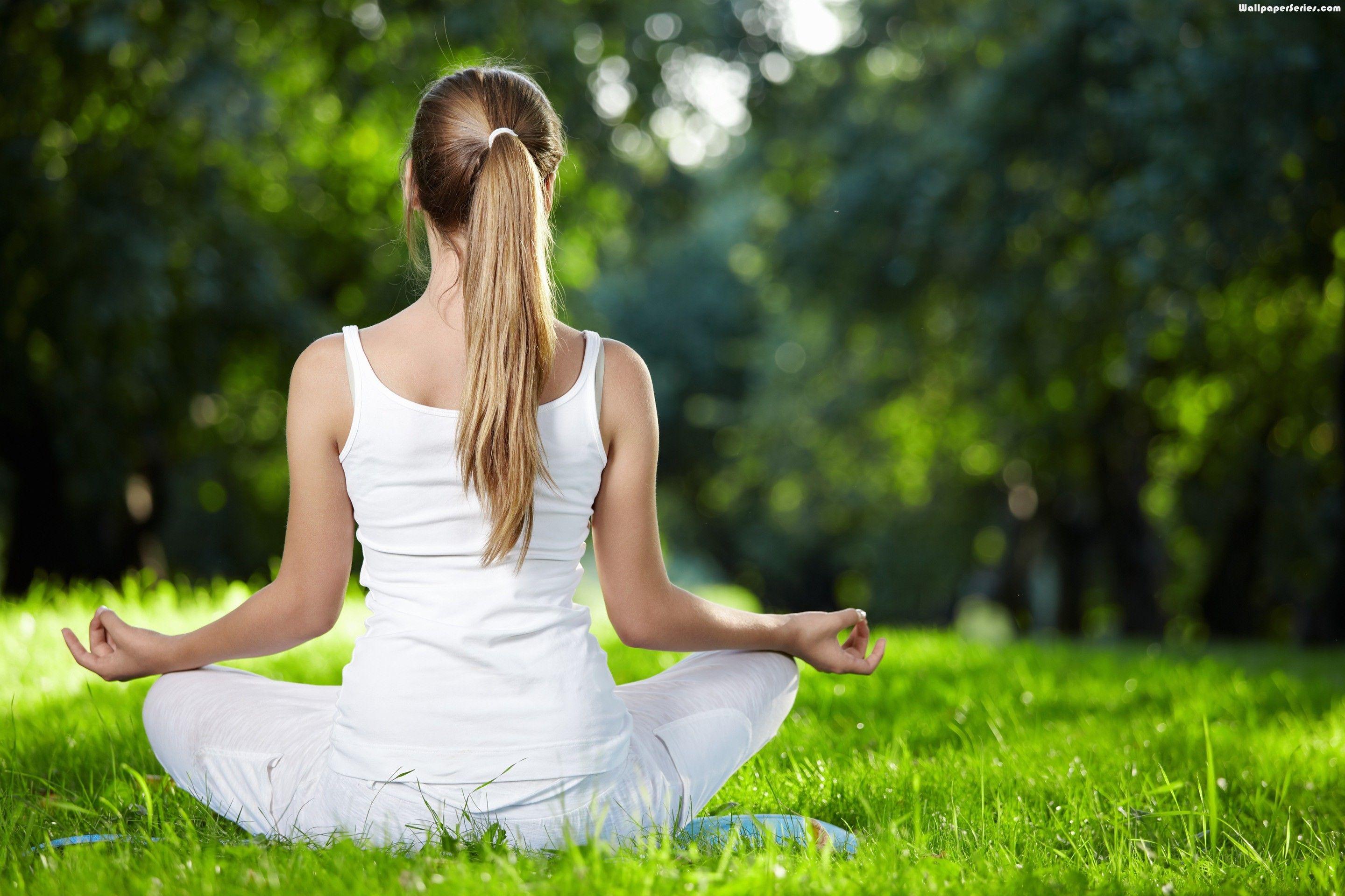 2880x1920 Yoga Girl Wallpaper 1