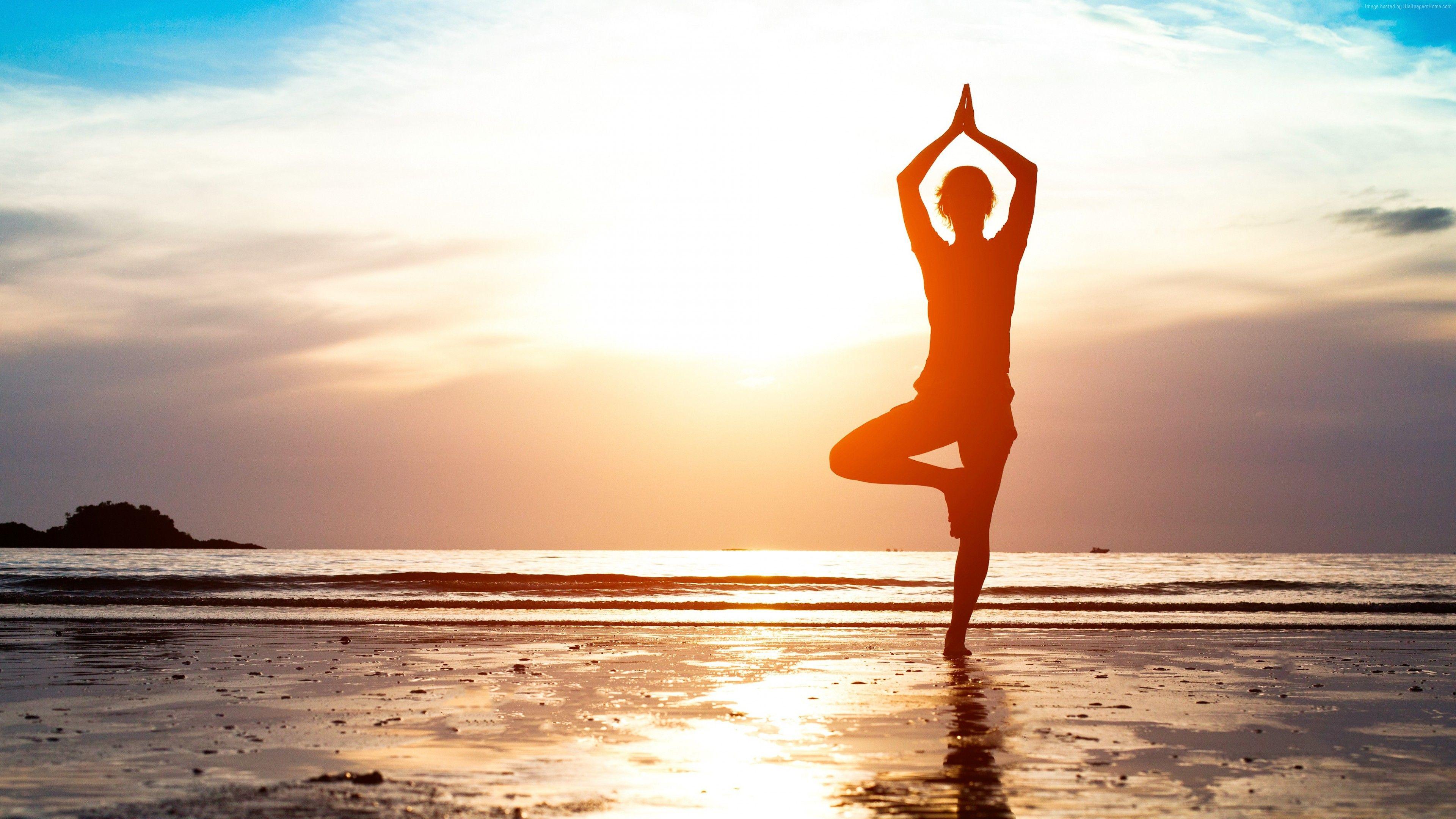 3840x2160 Cô gái Yoga giảm cân Bãi biển Sand Sun Relax Fitness Wallpaper and Free Stock Photo