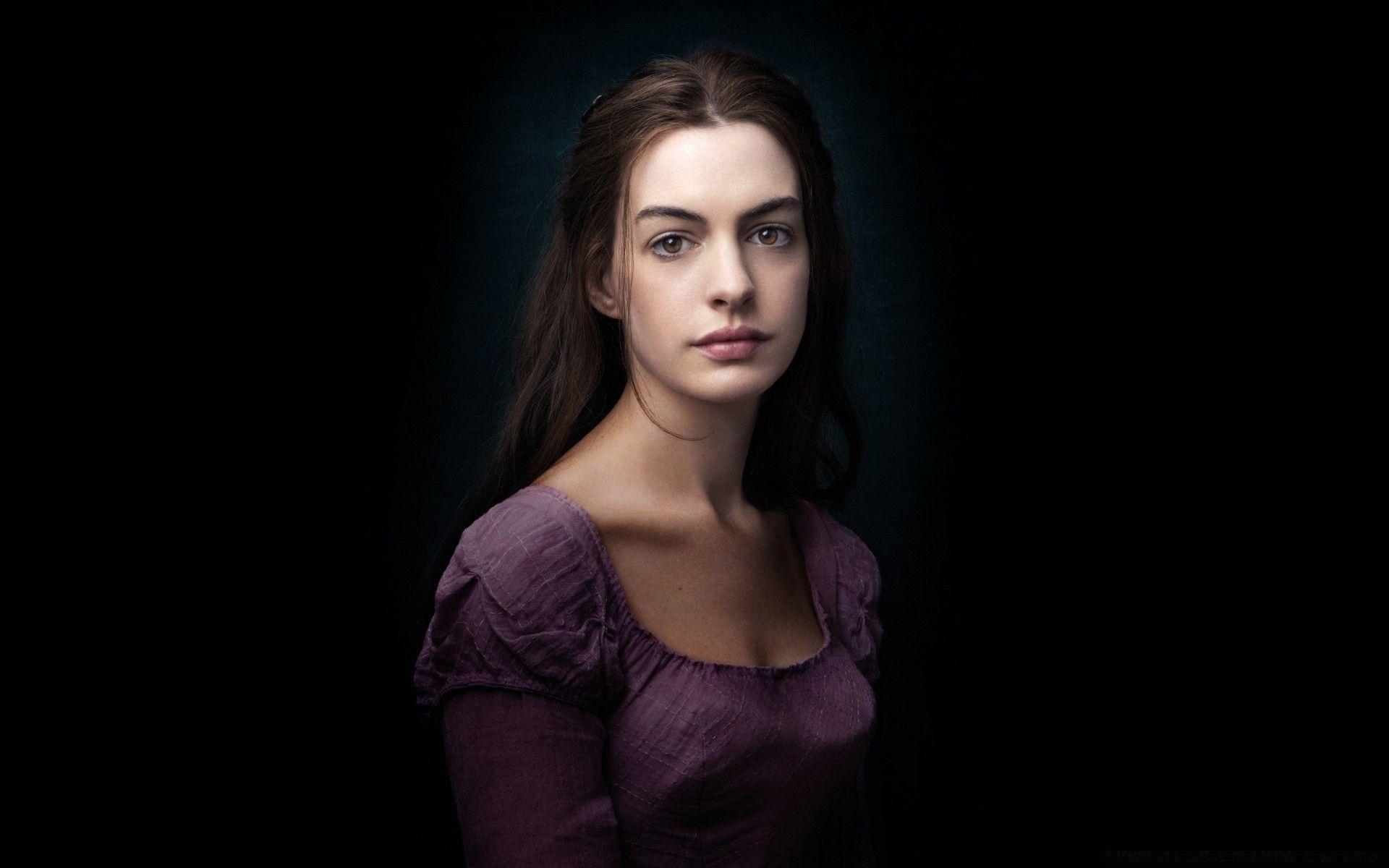 1920x1200 Les Miserables Hathaway as Fantine