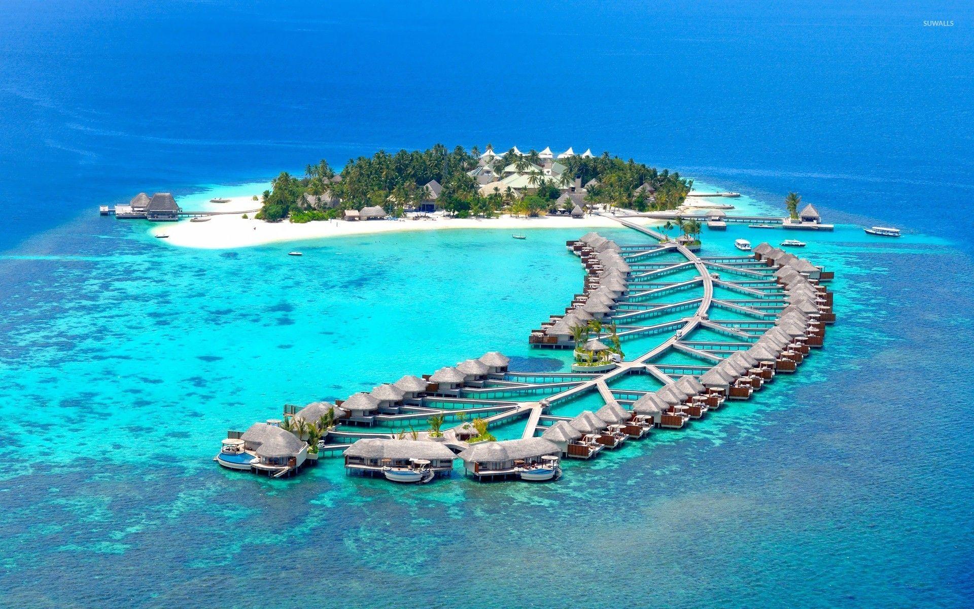 1920x1200 Island resort in Maldives wallpaper wallpaper