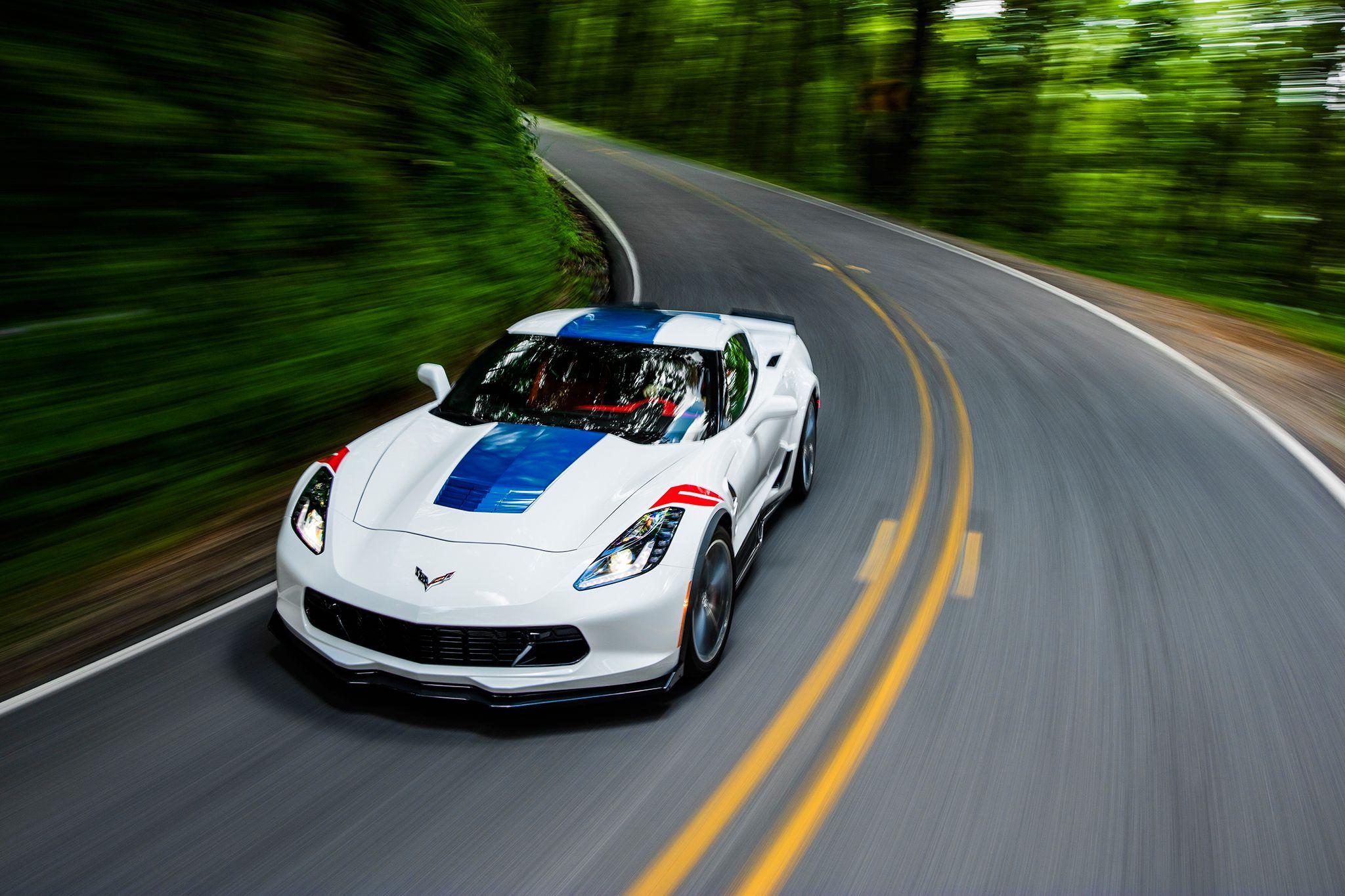 2048x1365 Corvette Grand Sport Wallpaper