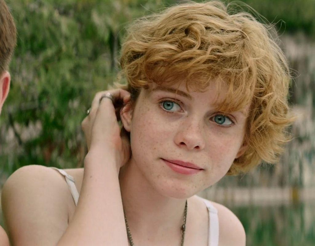 Download Latest HD Wallpapers of  Other Sites Wds 12345 Sophia Lillis
