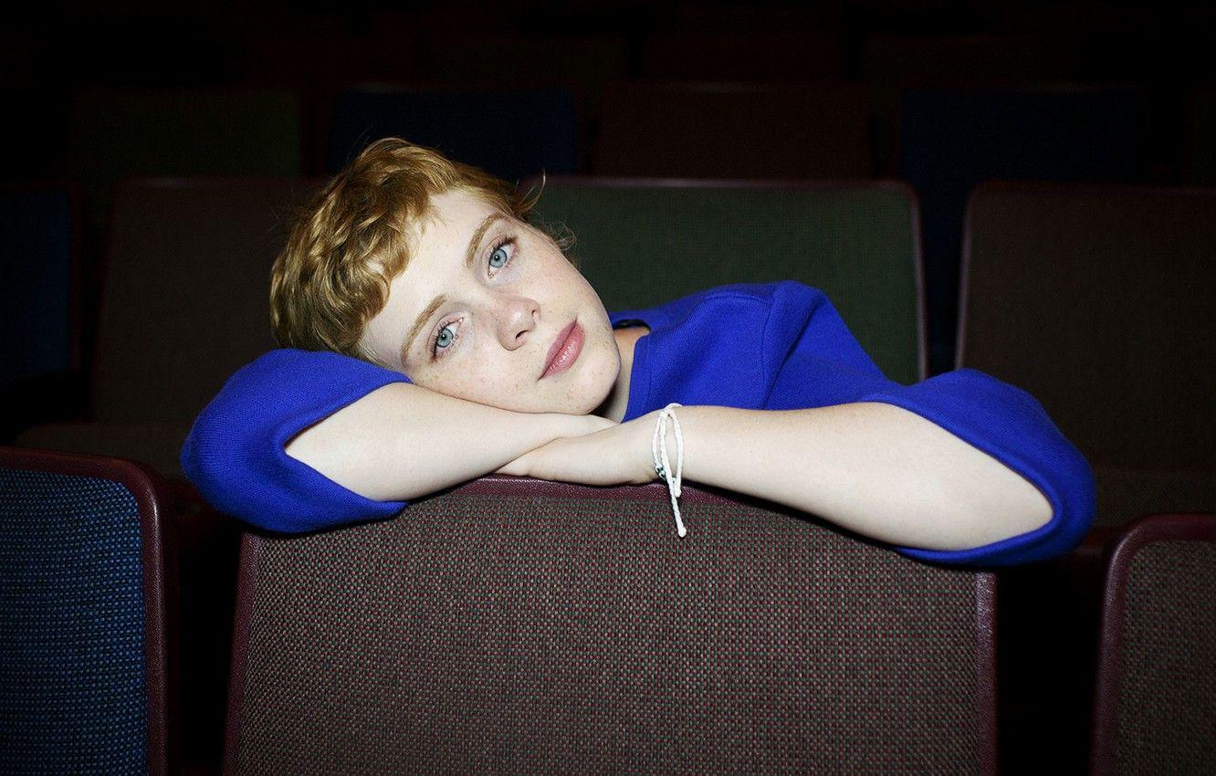 1332x850 Wallpaper portrait, actress, freckles, Sophia Did Lillis