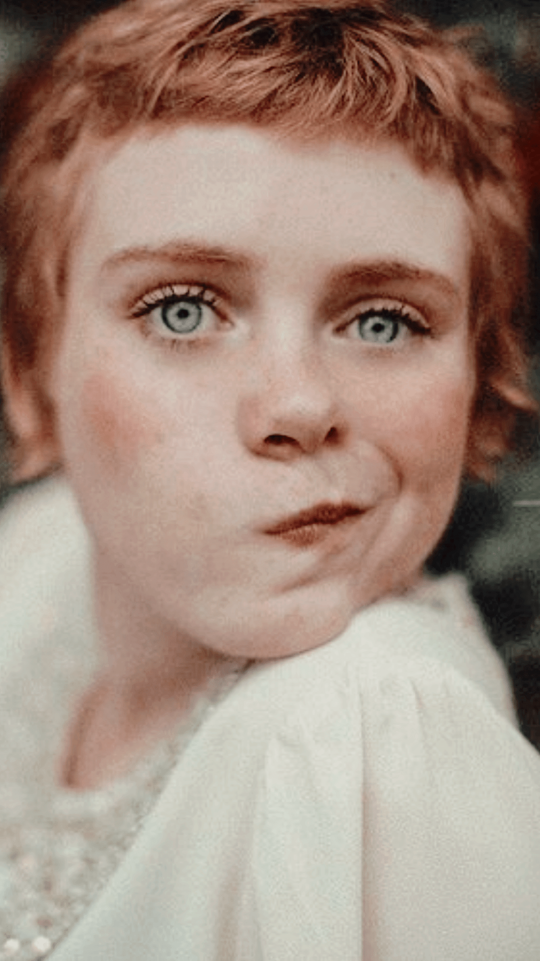 1080x1920 sophia lillis lockscreens