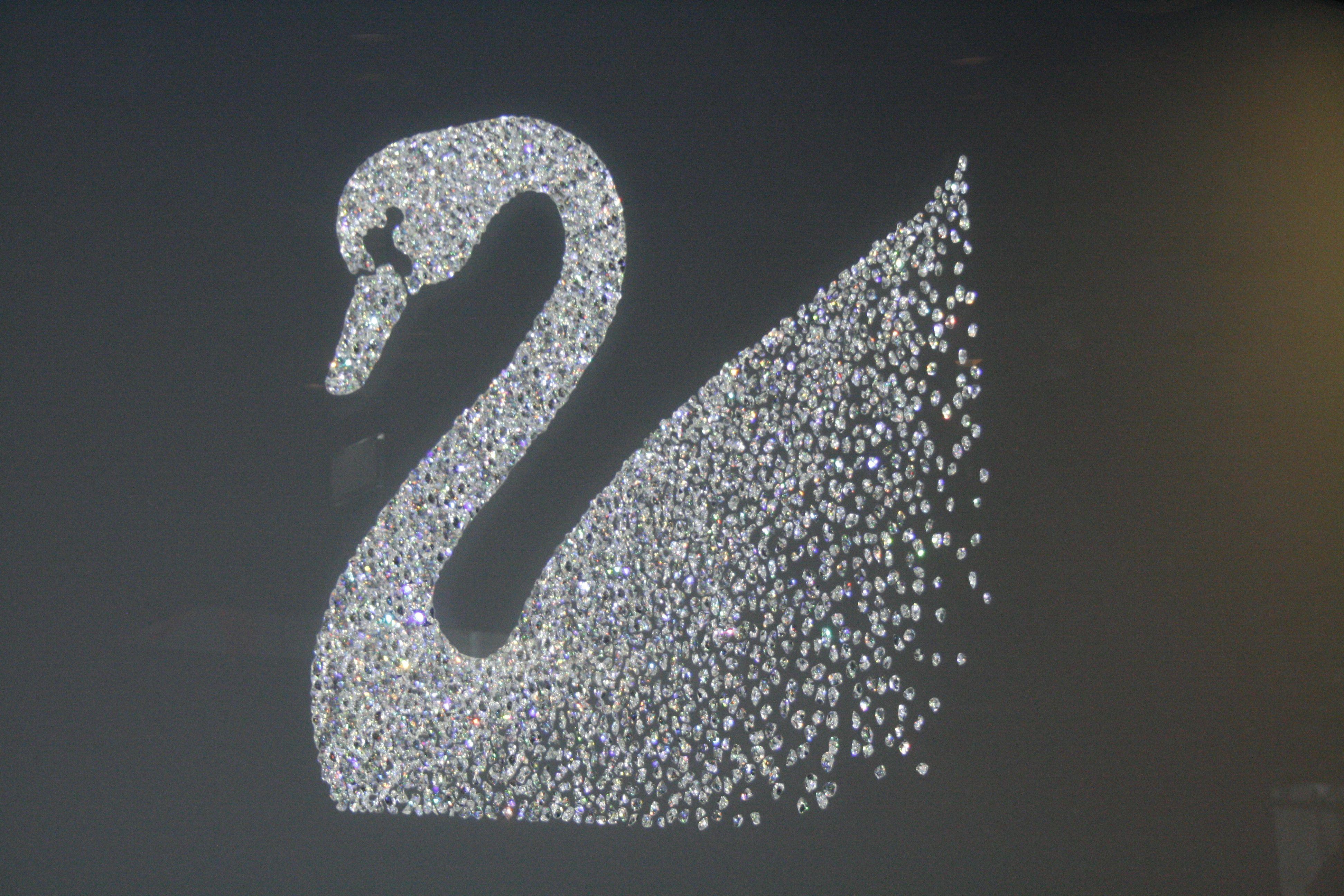 Swarovski Wallpapers Top Free Swarovski Backgrounds WallpaperAccess
