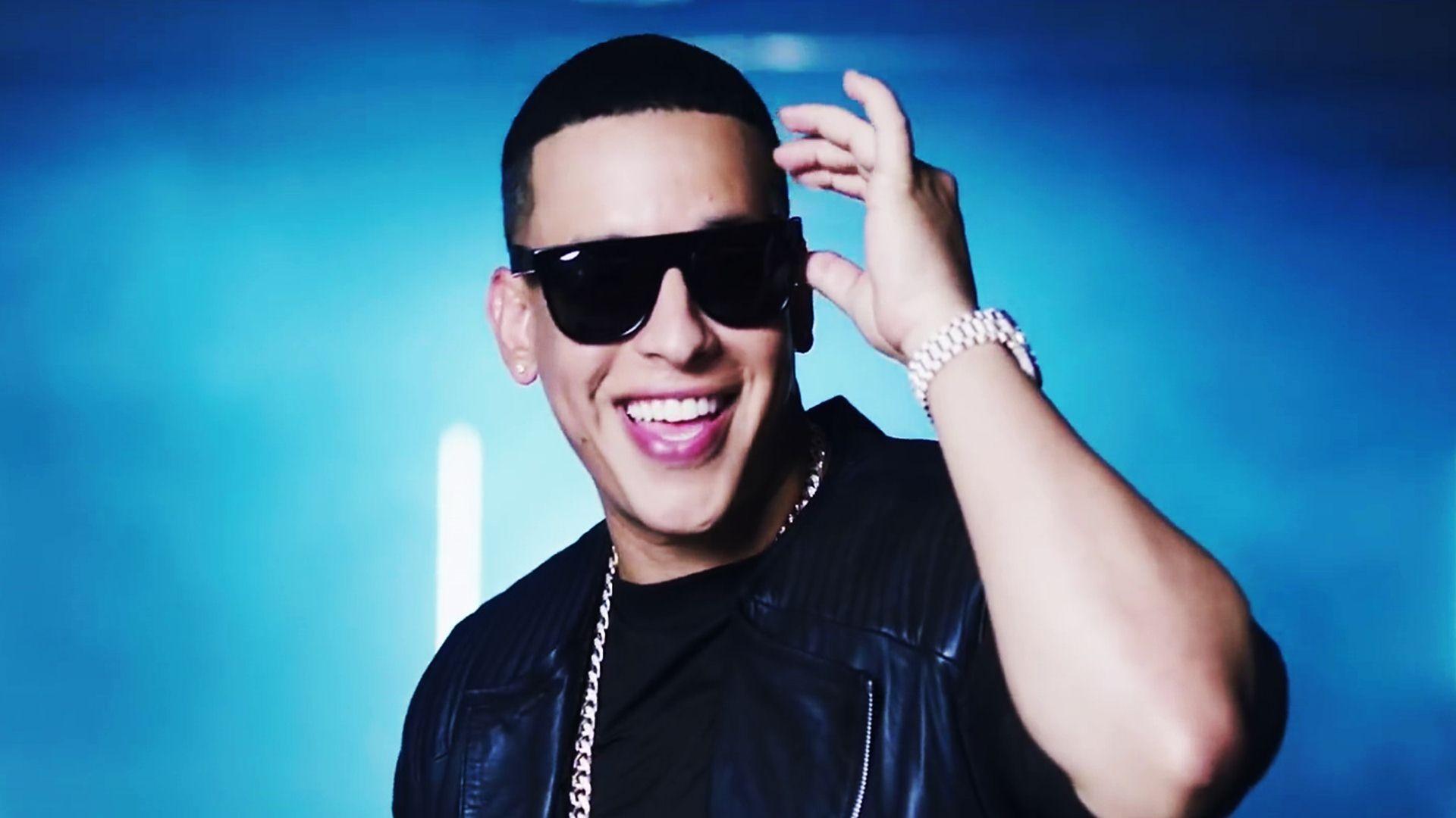 Download wallpapers Daddy Yankee 4k 2020 Puerto Rican singer white neon  lights music stars creative Raymon Luis Ayala Rodríguez superstars  american celebrity Daddy Yankee 4K for desktop with resolution 3840x2400  High Quality