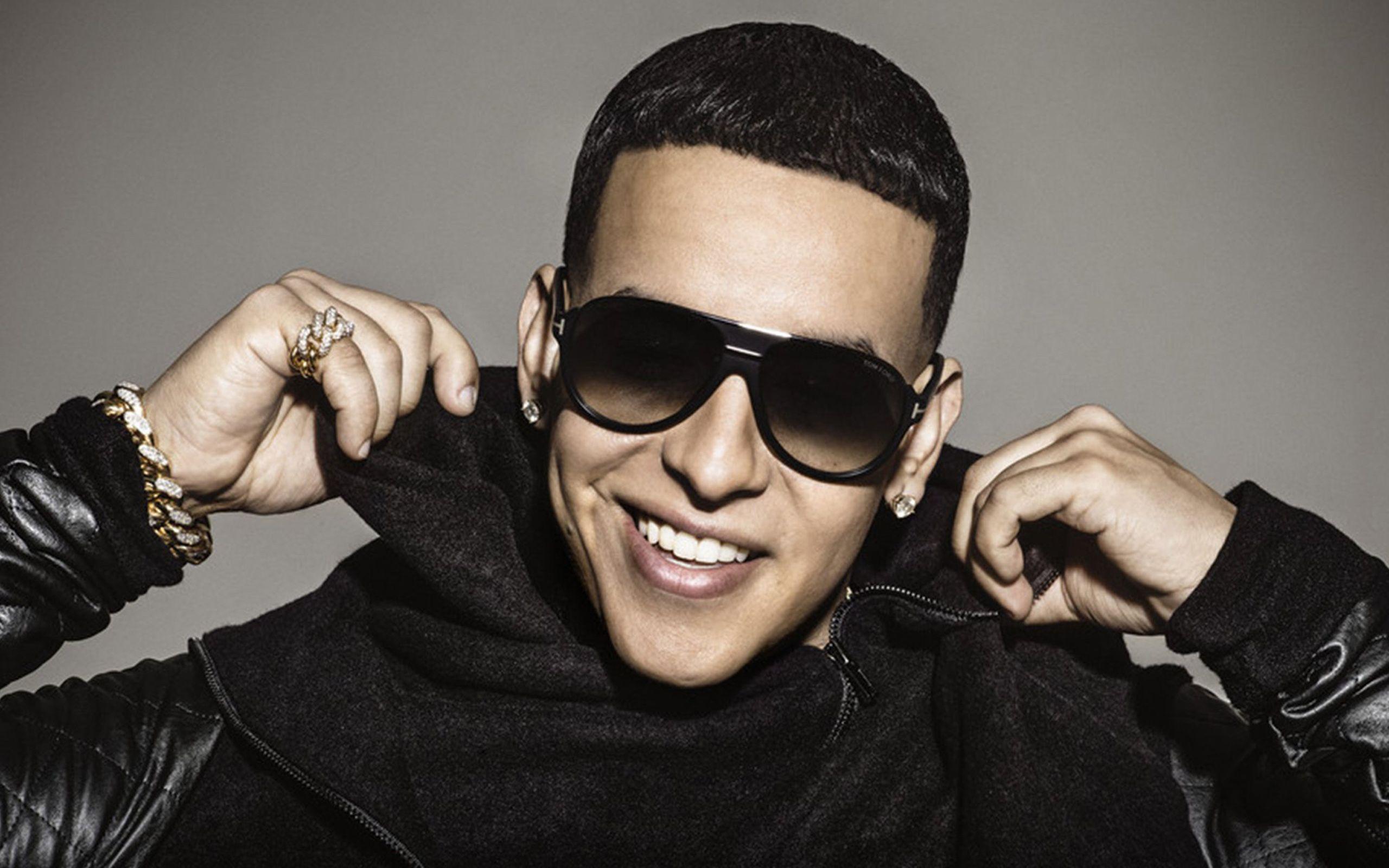 Daddy Yankee Wallpapers Top Free Daddy Yankee Backgrounds Wallpaperaccess