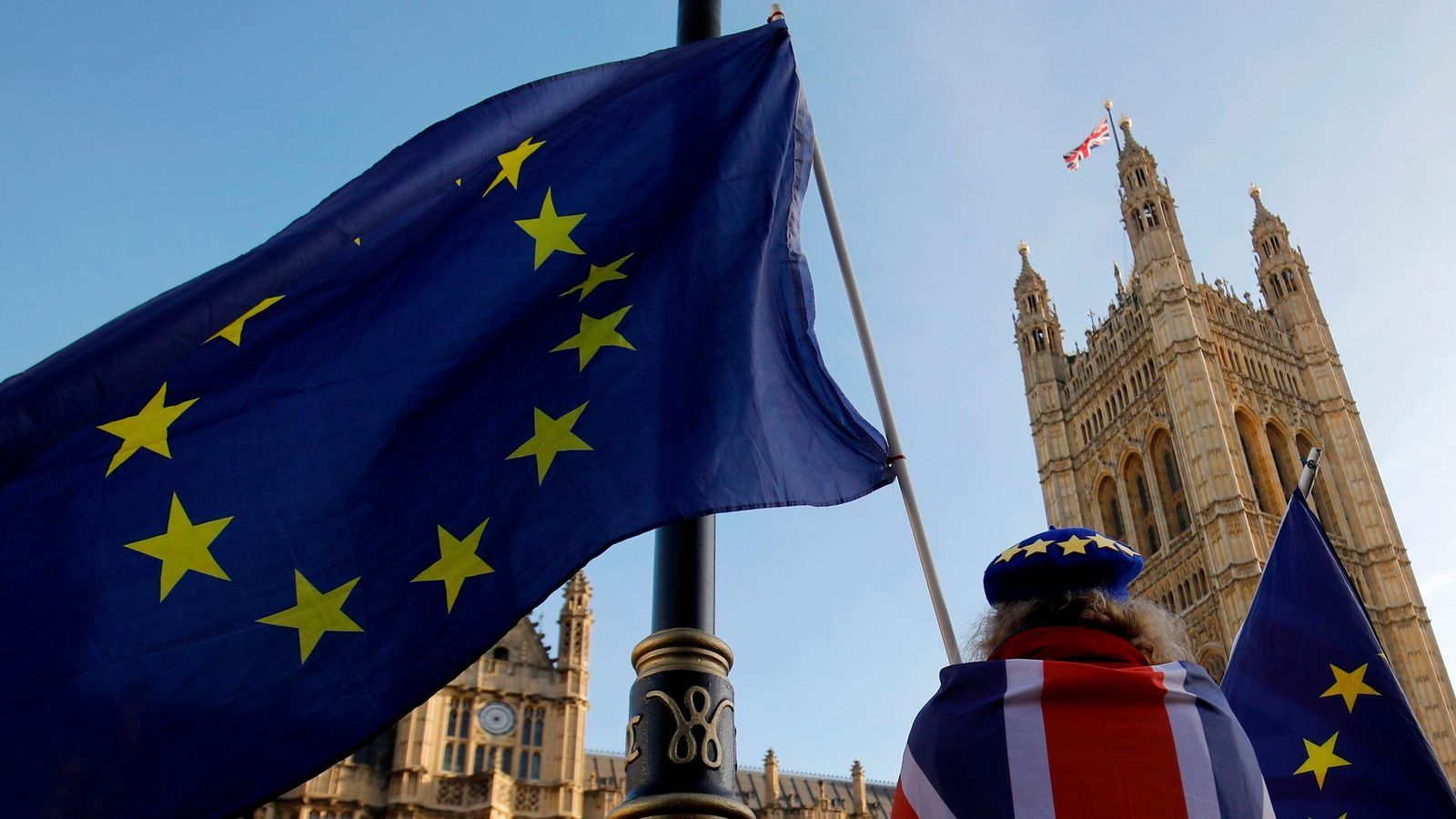 1600x900 Downing Street: Backbencher Brexit