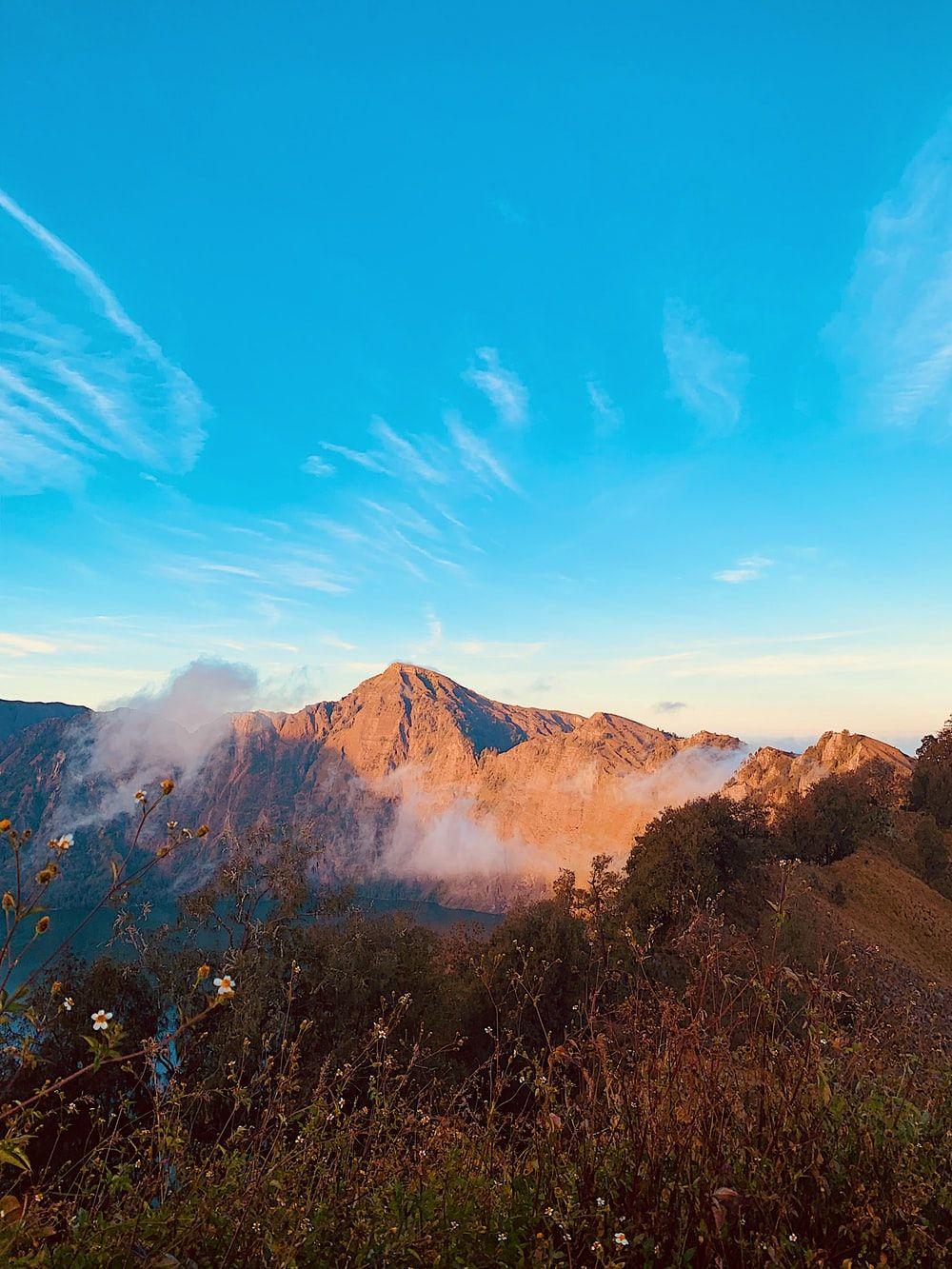 1000x1333 Senaru Crater Lake, Lombok, Indonesia Picture. Download