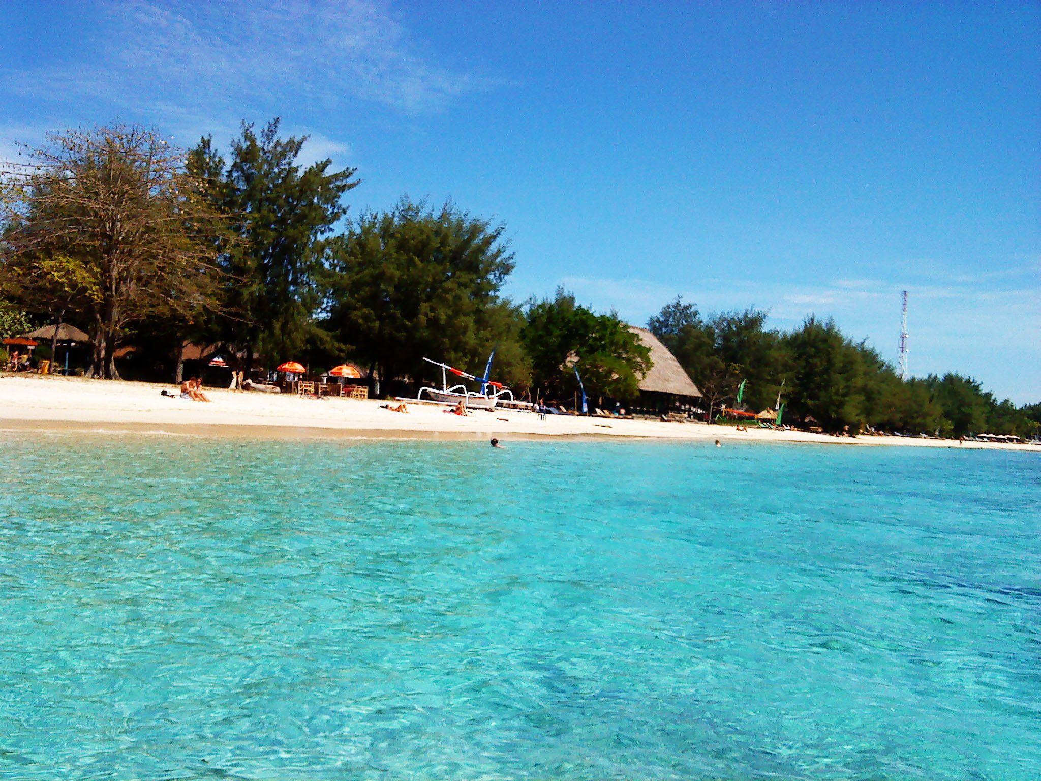2048x1536 Gili Islands