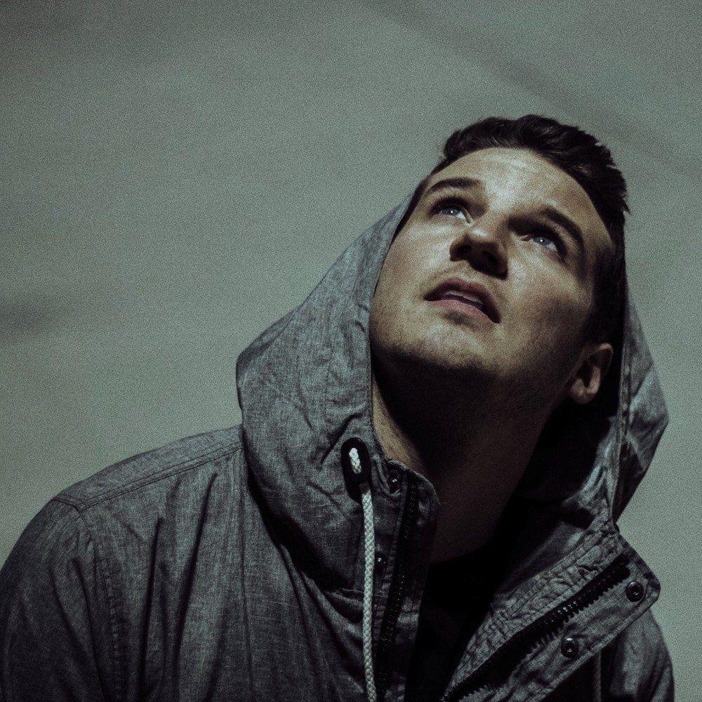 1000x1000 Witt Lowry Wallpaper Phone