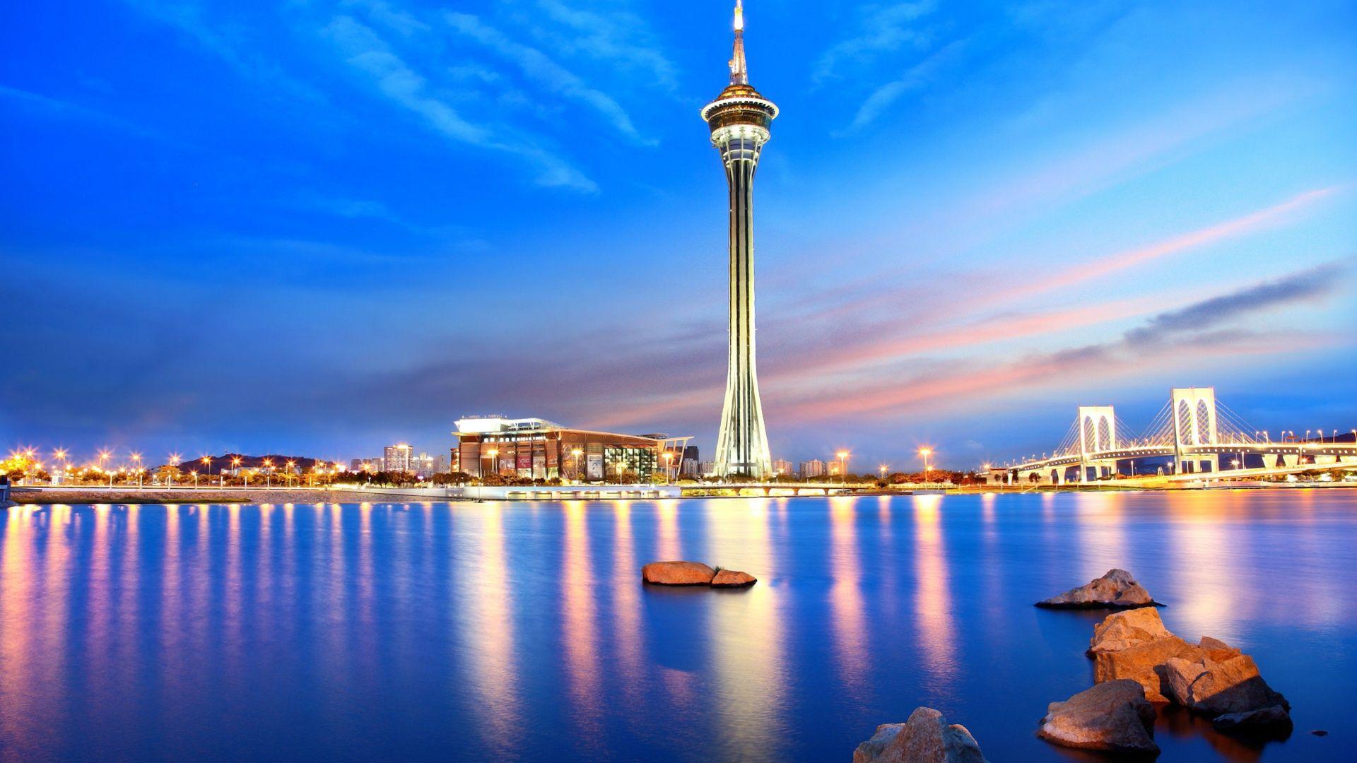 1920x1080 CN Tower Wallpaper