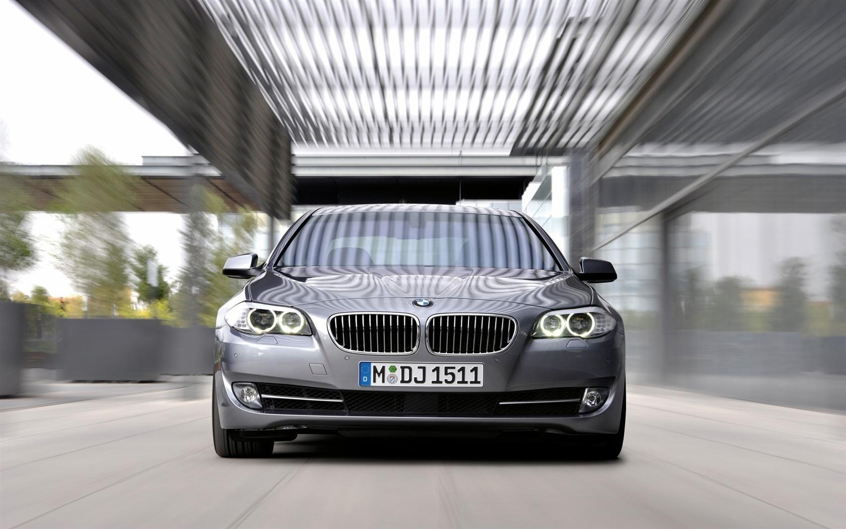 1680x1050 BMW 5 Series Wallpaper