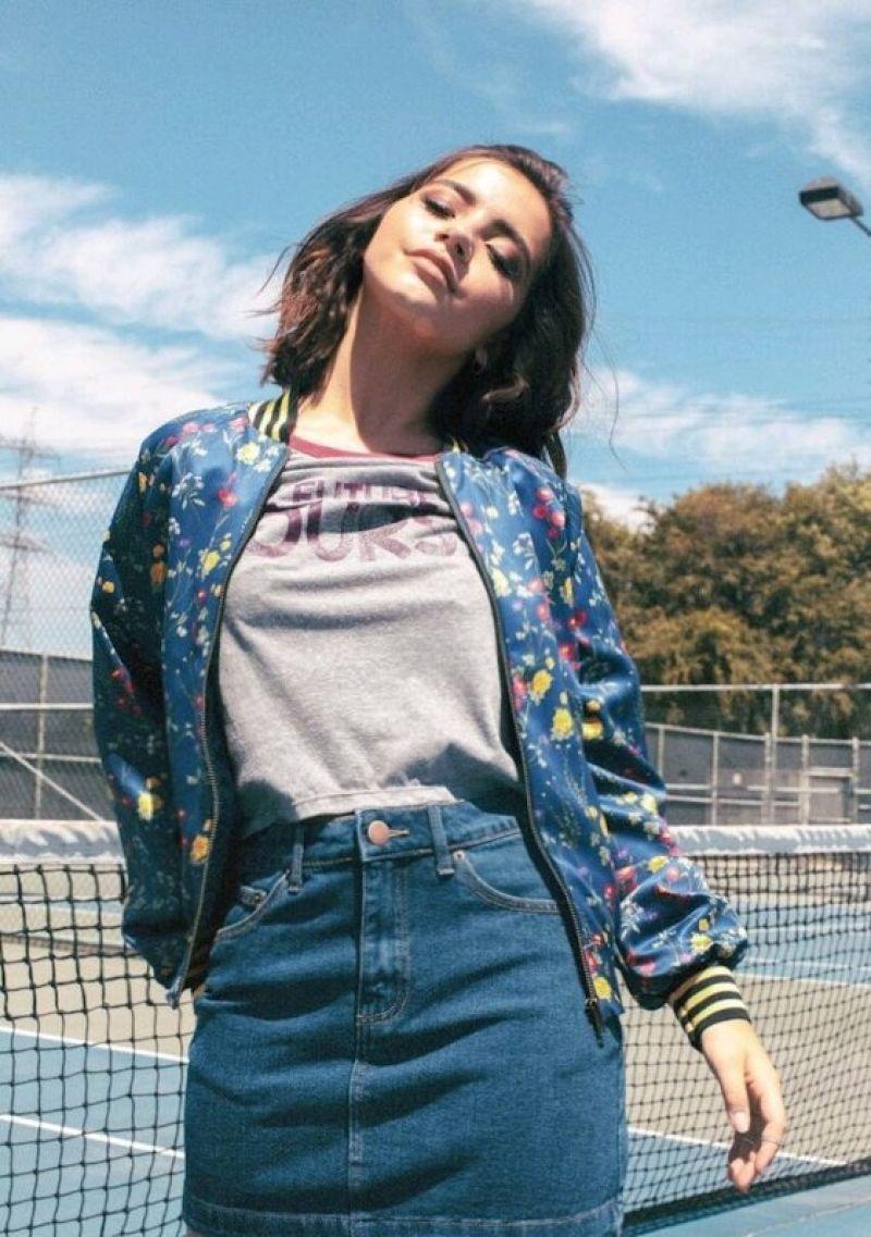 800x1137 Isabela Moner wallpaper