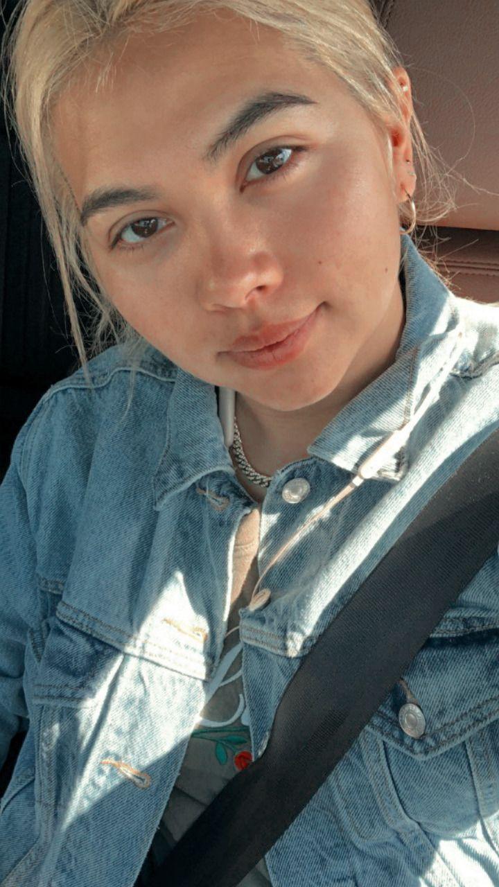 720x1280 hayley kiyoko wallpaper