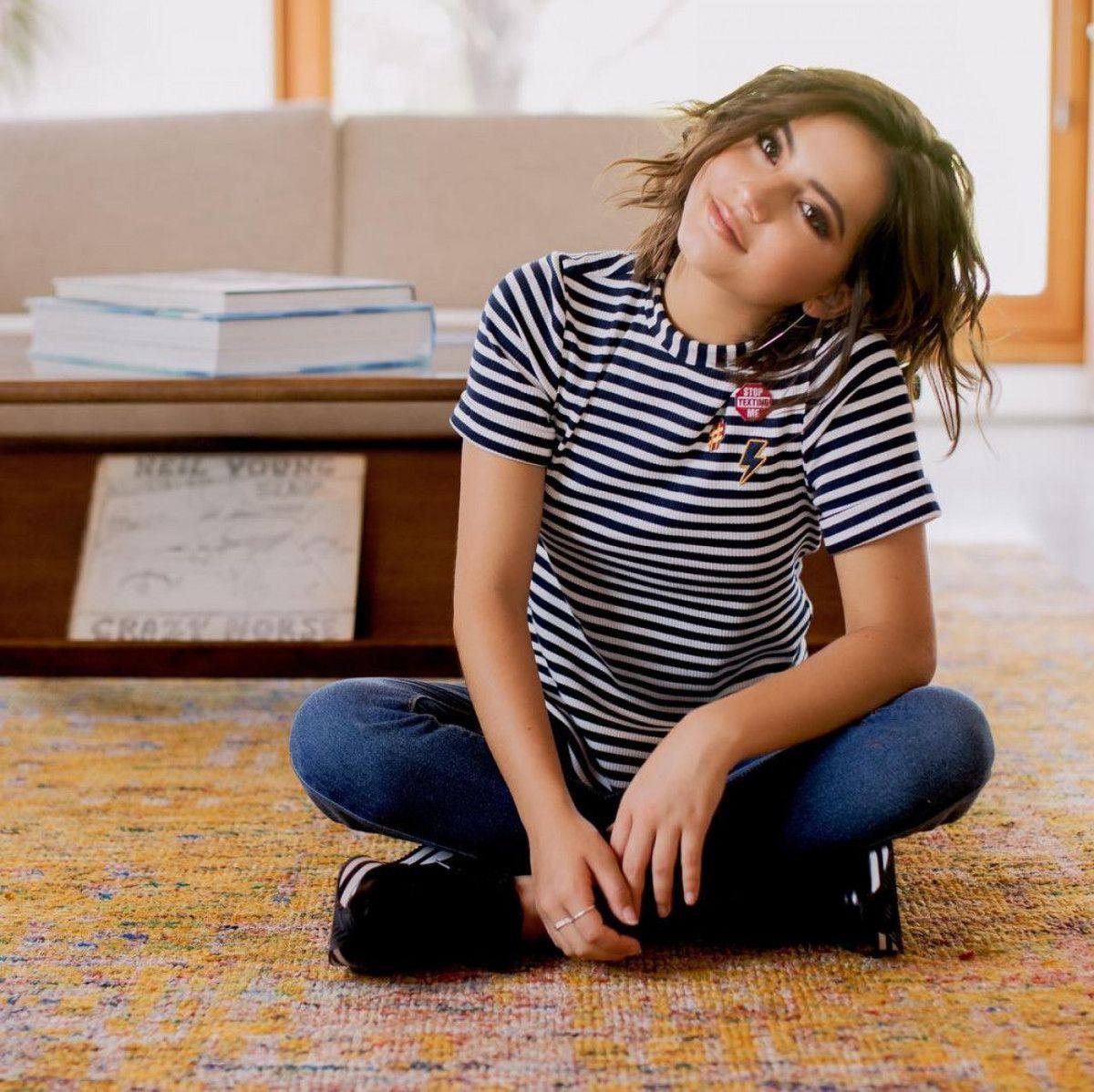 Isabela Moner Wallpapers - Top Free Isabela Moner Backgrounds