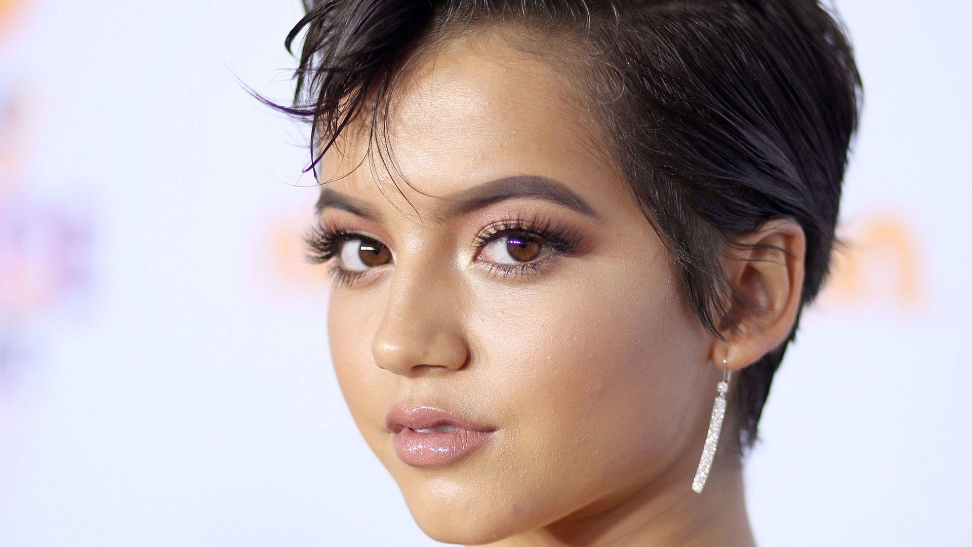 Isabela Moner Wallpapers - Top Free Isabela Moner Backgrounds
