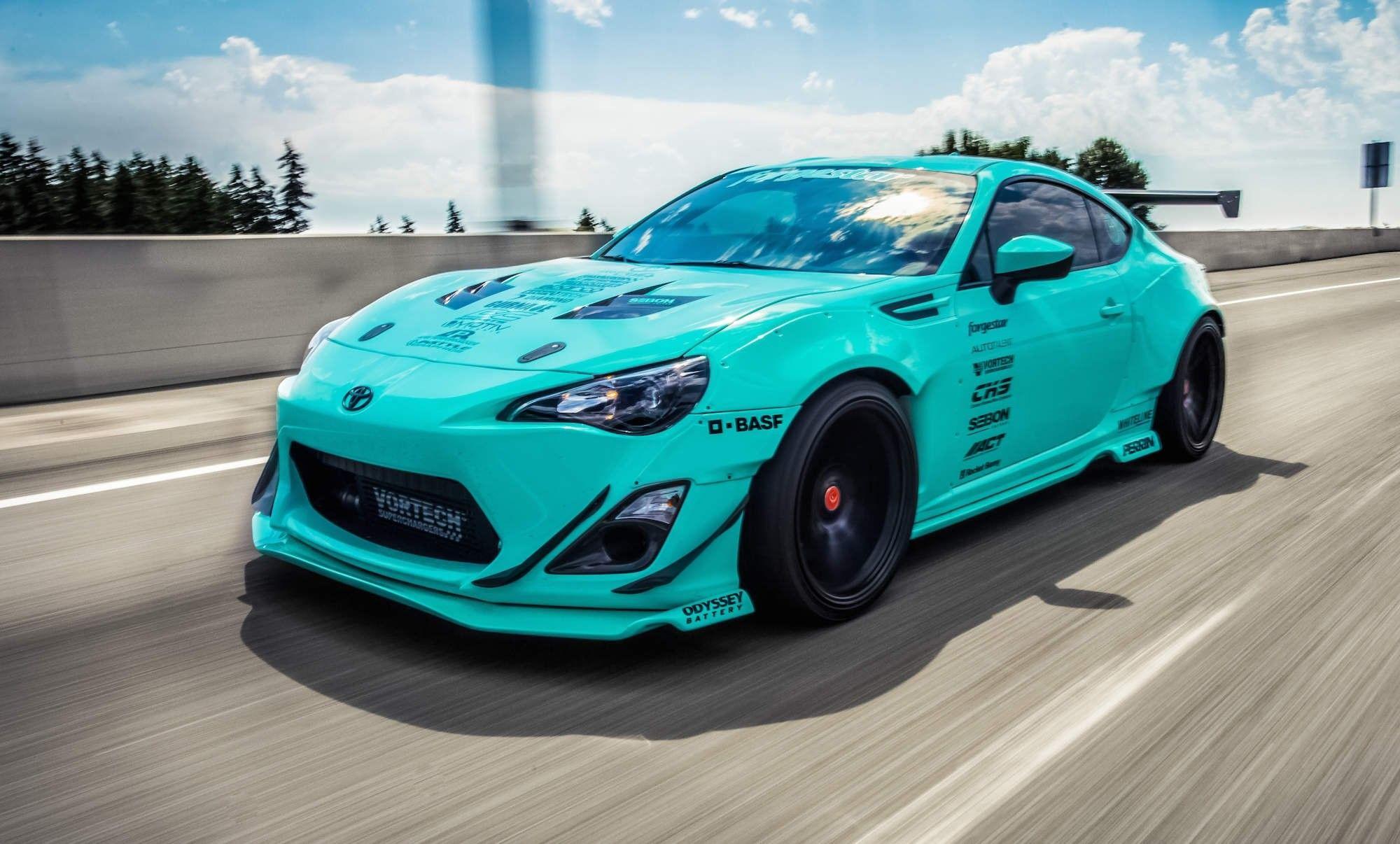 2000x1206 Rocket Bunny Wallpaper