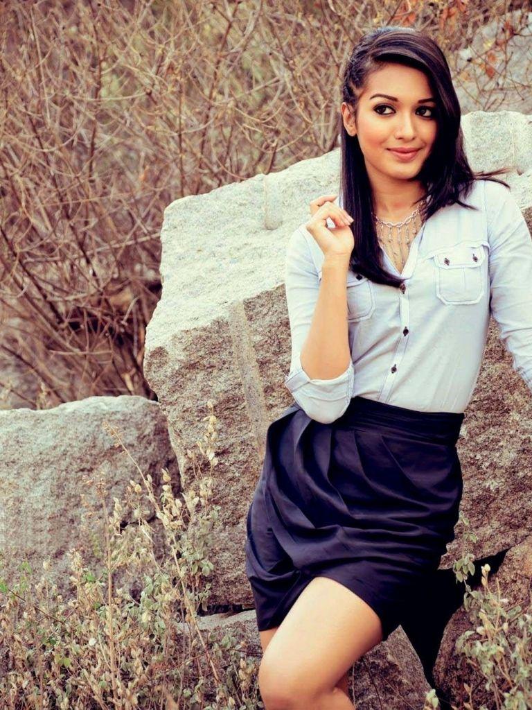 768x1024 Free download katherine heroine image wallpaper HD