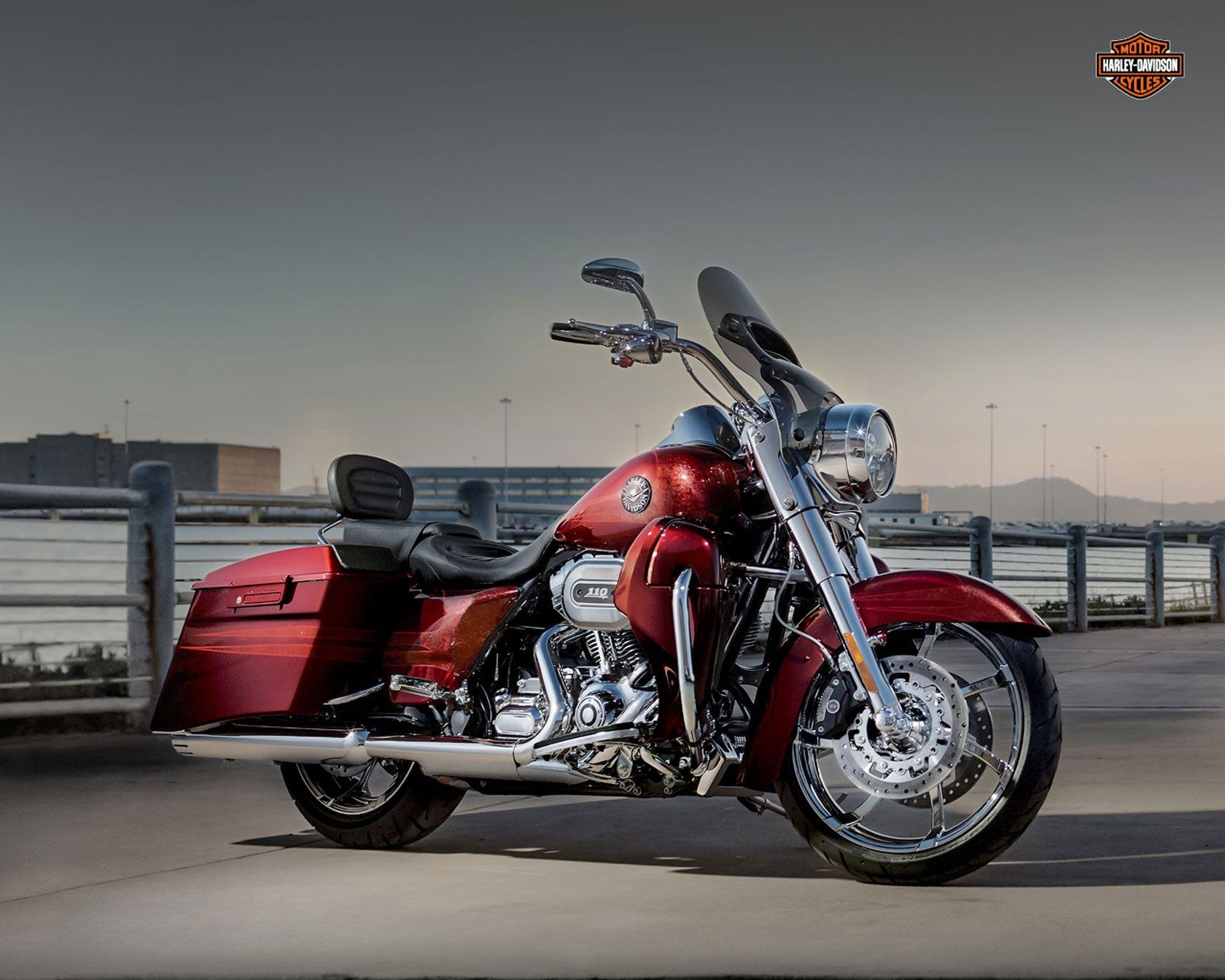 1680x1344 Harley Davidson FLHRSE5 CVO Road King 110th Anniversary Review