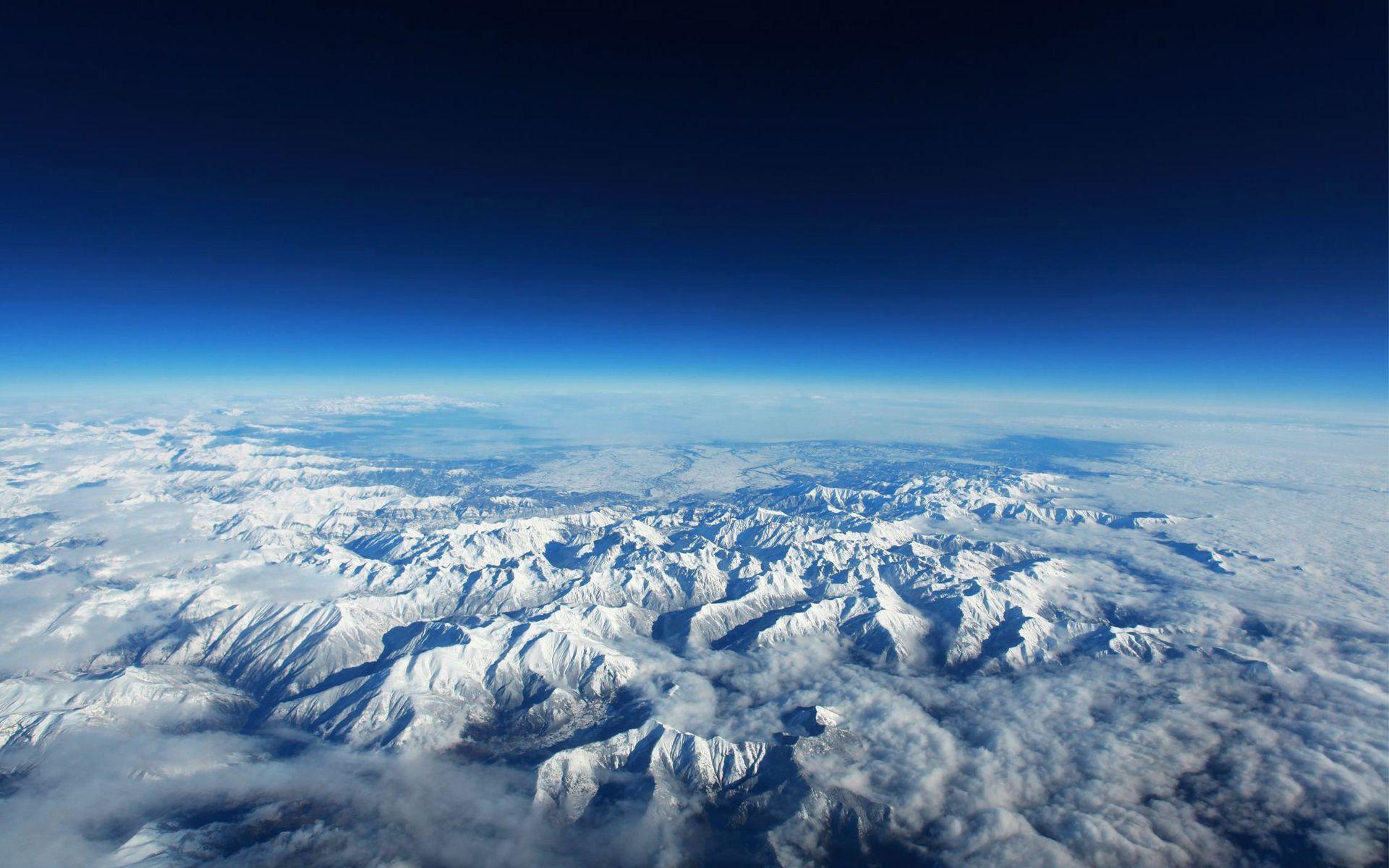 1920x1200 Earth Horizon Wallpaper