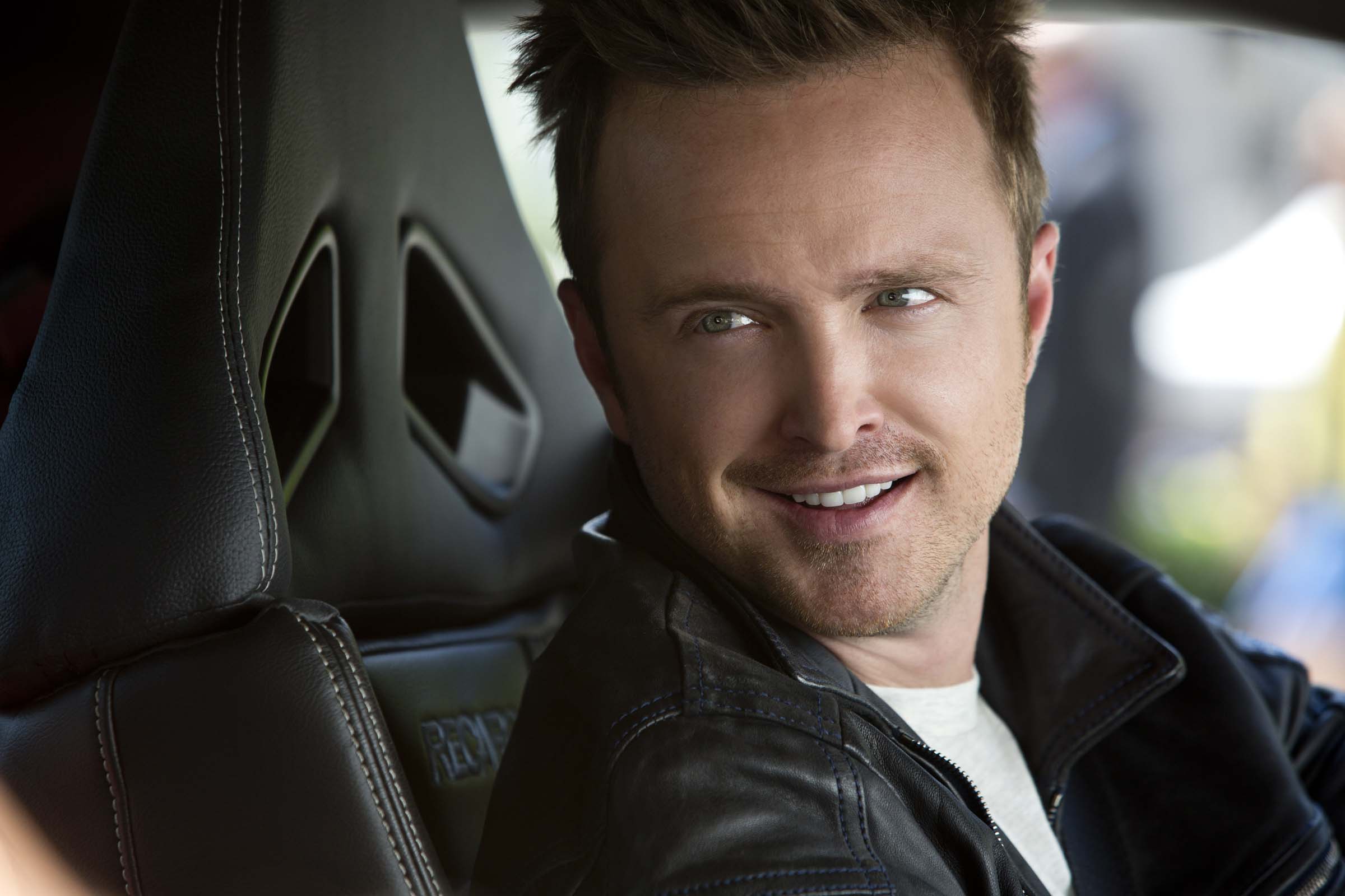 2400x1600 Tobey Marshall (Aaron Paul) HD Wallpaper. Background Image