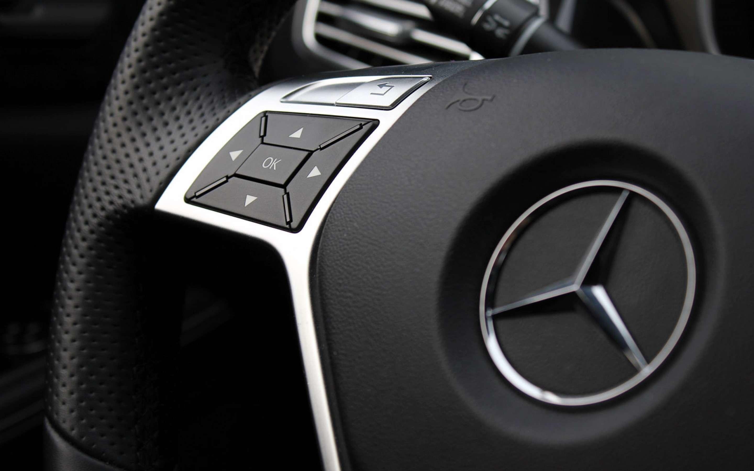 2880x1800 Hình nền Logo Mercedes Benz
