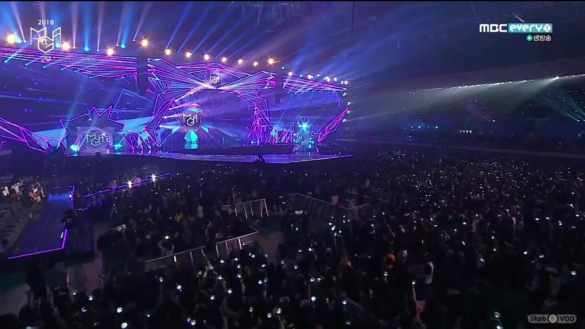 1920x1080 BTS 방탄소년단 Save ME Im Fine IDOL 2018 MGA