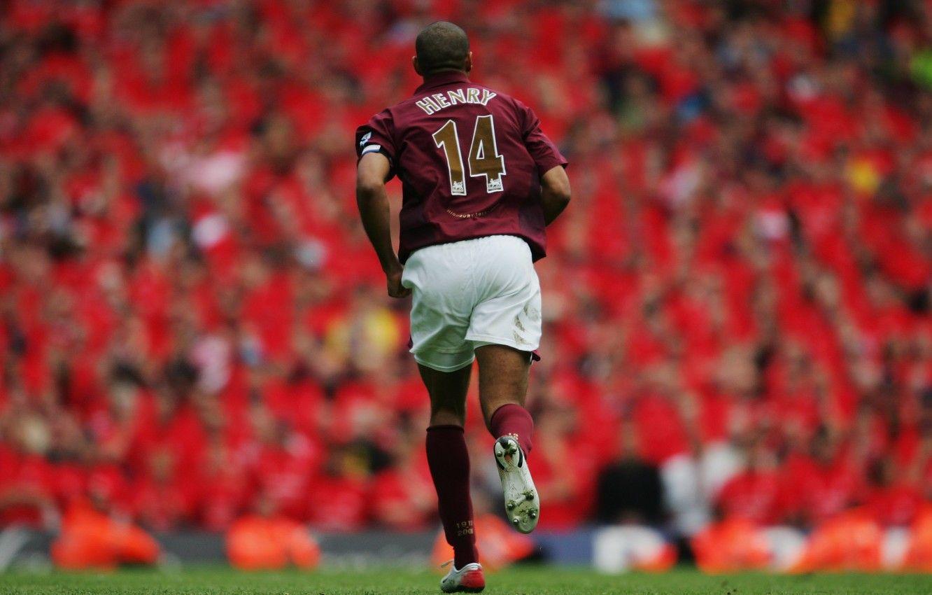 1332x850 Wallpaper back, legend, player, Arsenal, the leader, legend