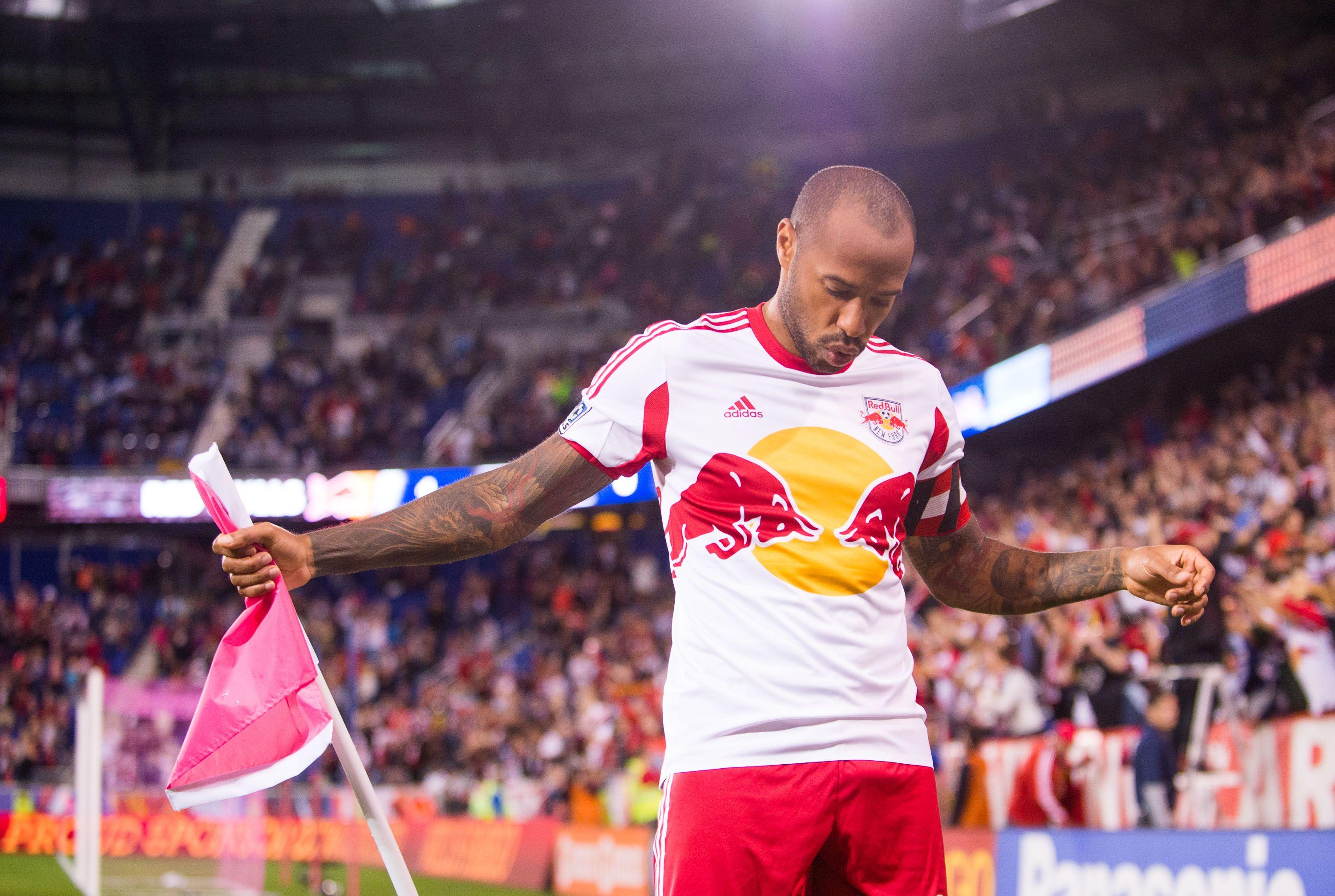 3000x2013 Thierry Henry Wallpaper High Resolution and Quality Download