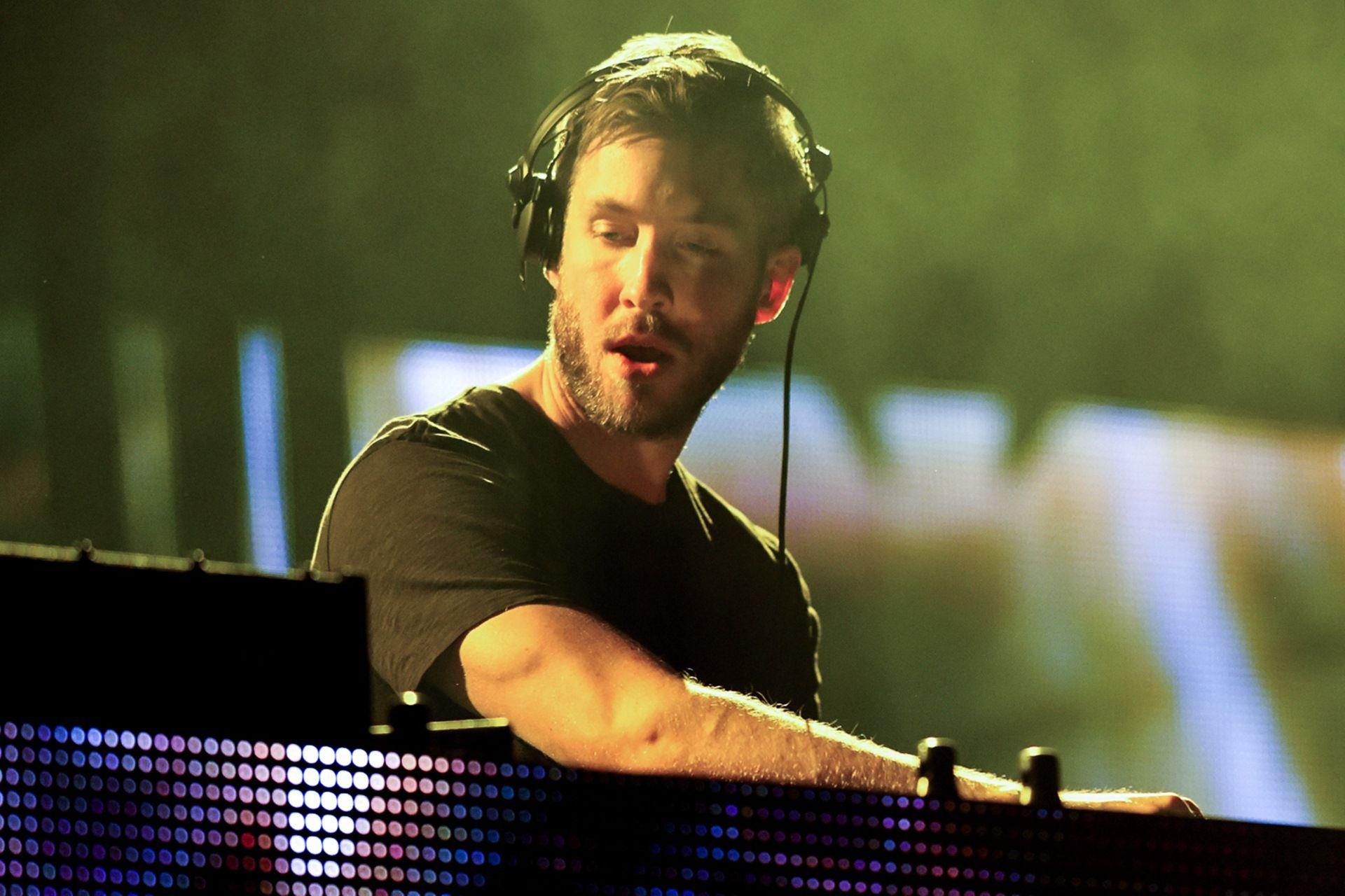 1920x1280 Calvin Harris 2018 Wallpaper