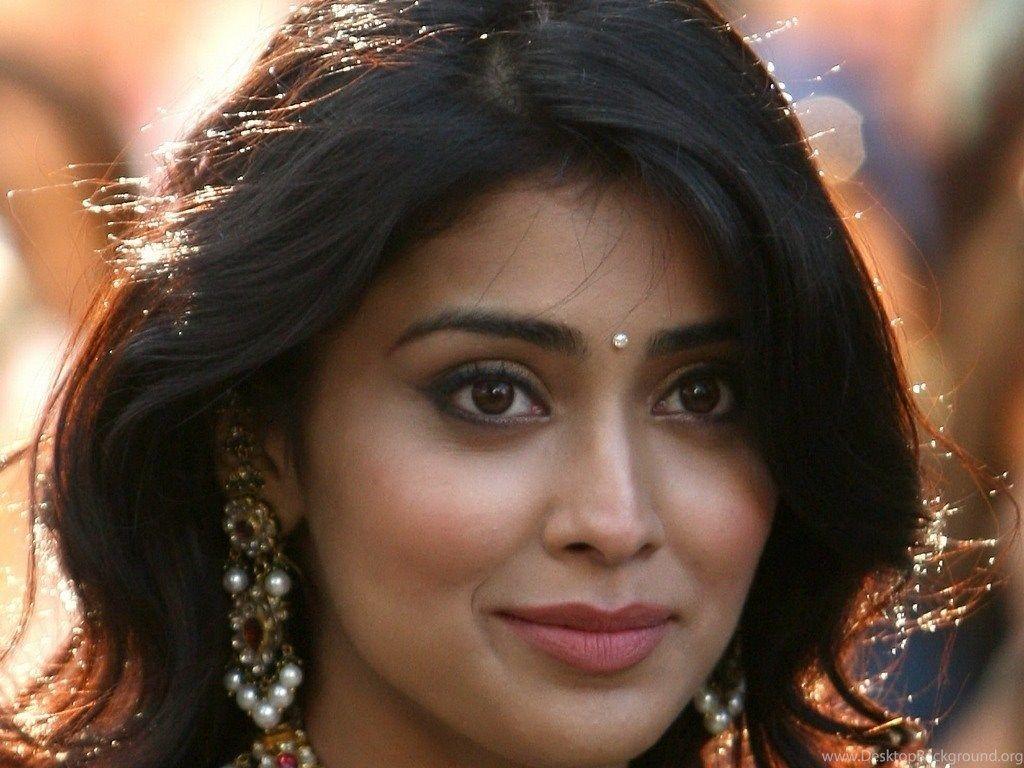 1024x768 South Heroine Wallpaper