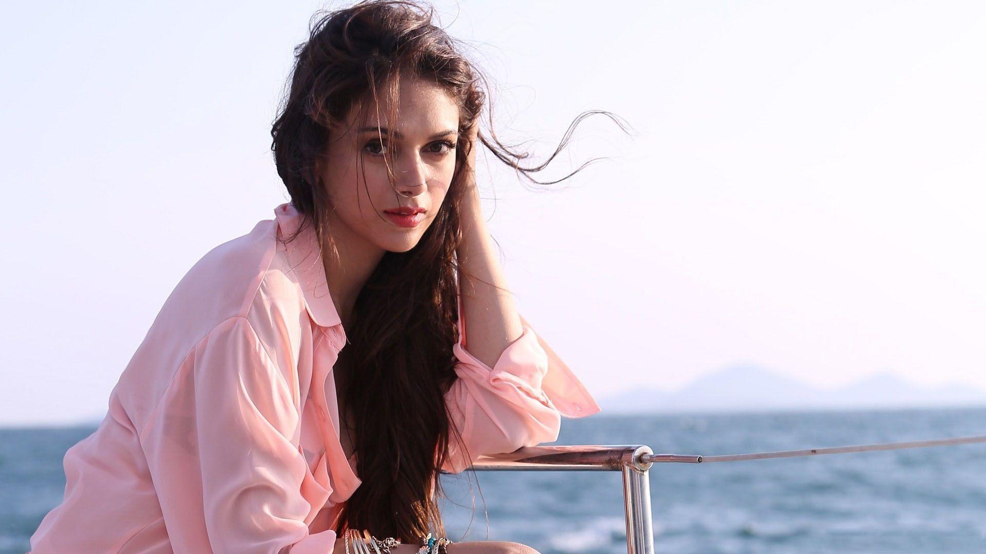 1920x1080 Wallpaper Aditi Rao Hydari 01 1920x1080 Full HD 2K Picture