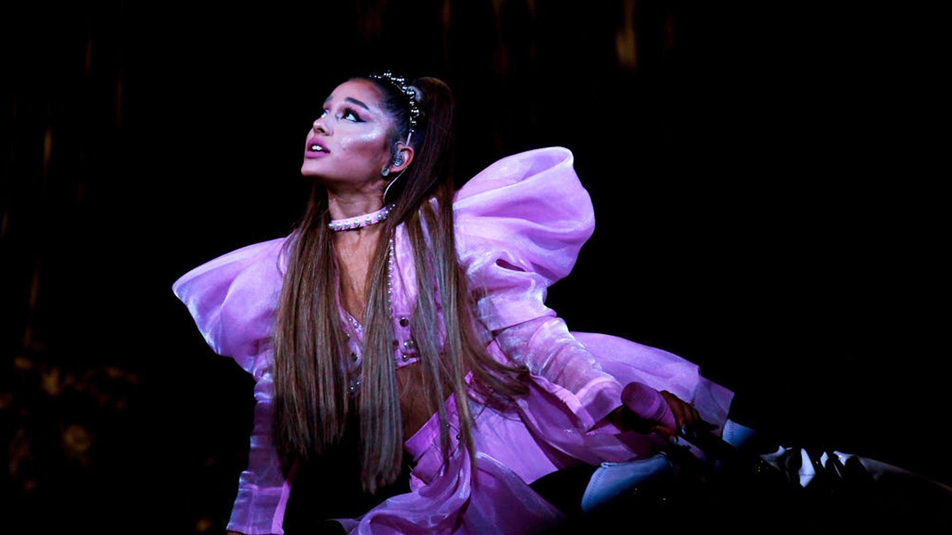1920x1080 Ariana Grande sued for posting photo of herself