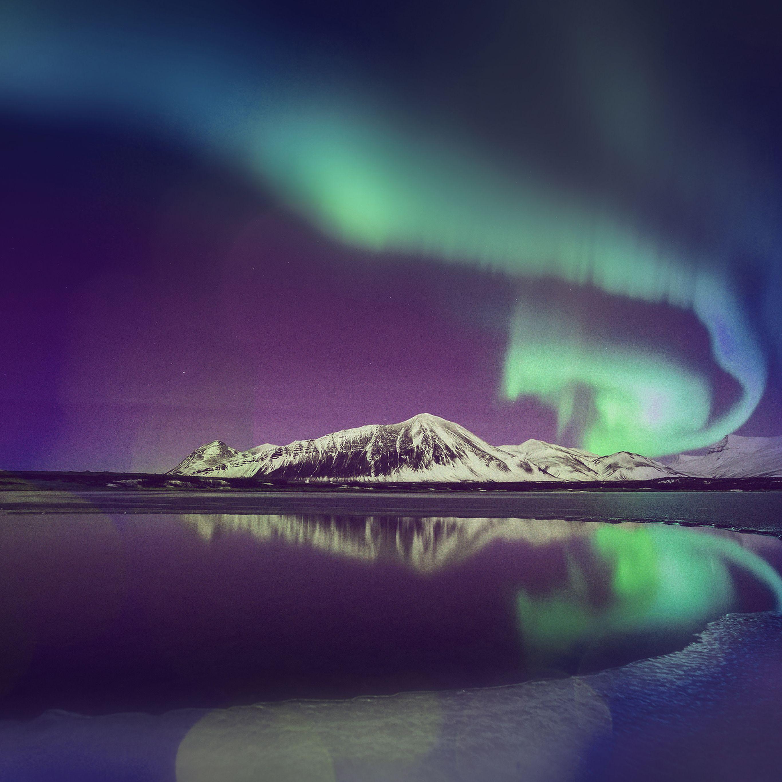 2732x2732 Aurora Night Sky Red Bokeh Instagram Art Nature Wallpaper