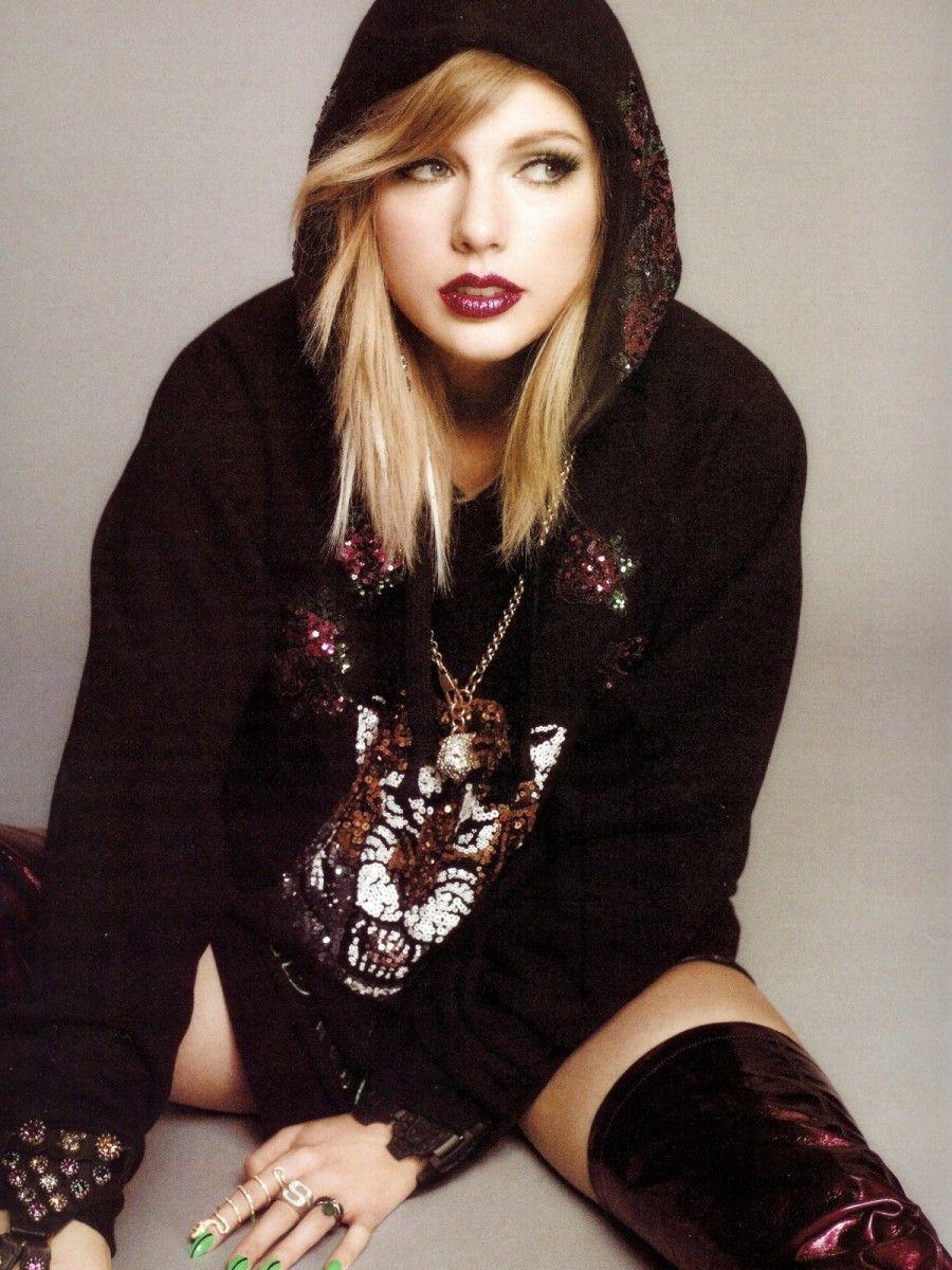 900x1200 Taylor Swift wallpaper