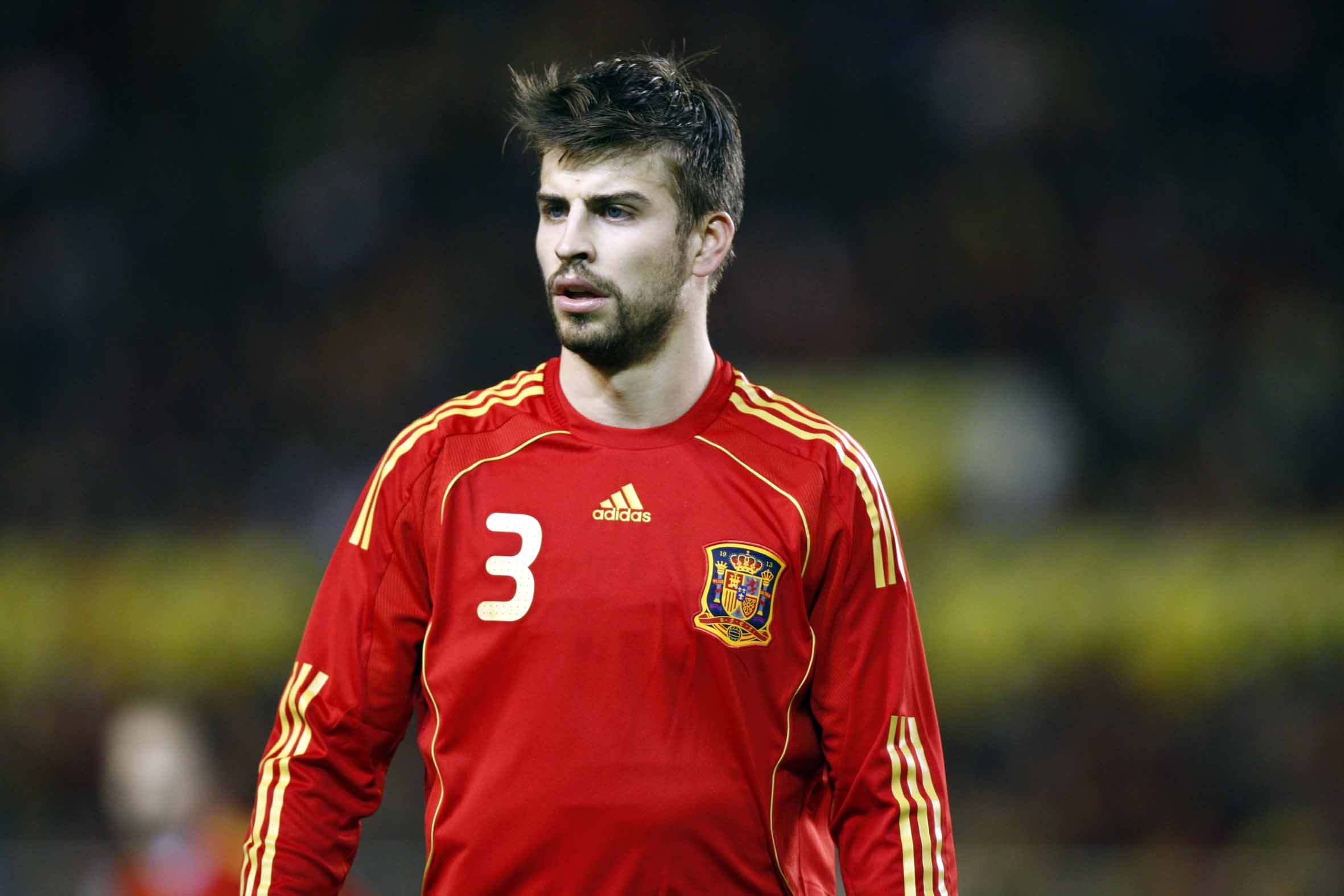 2362x1575 Gerard Piqué Wallpaper