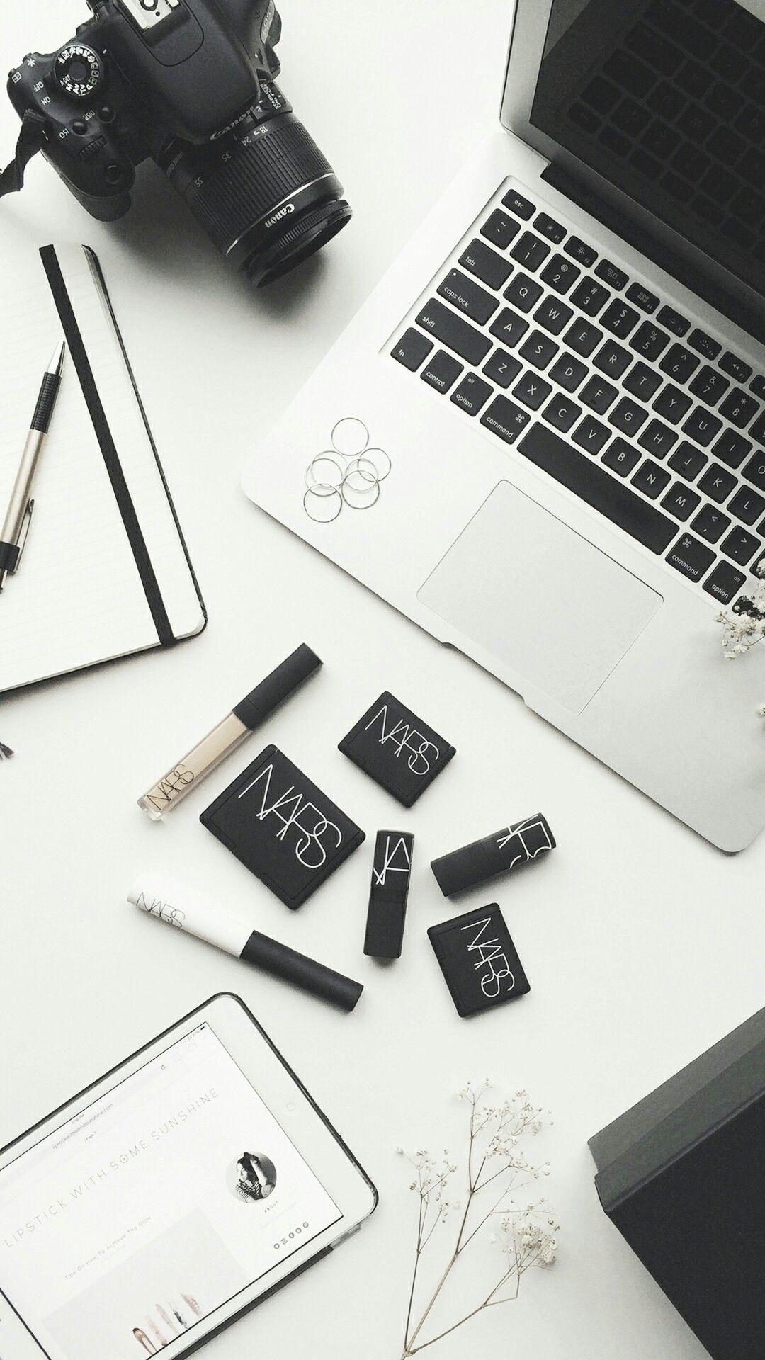 Flat Lay Wallpapers - Top Free Flat Lay Backgrounds - WallpaperAccess