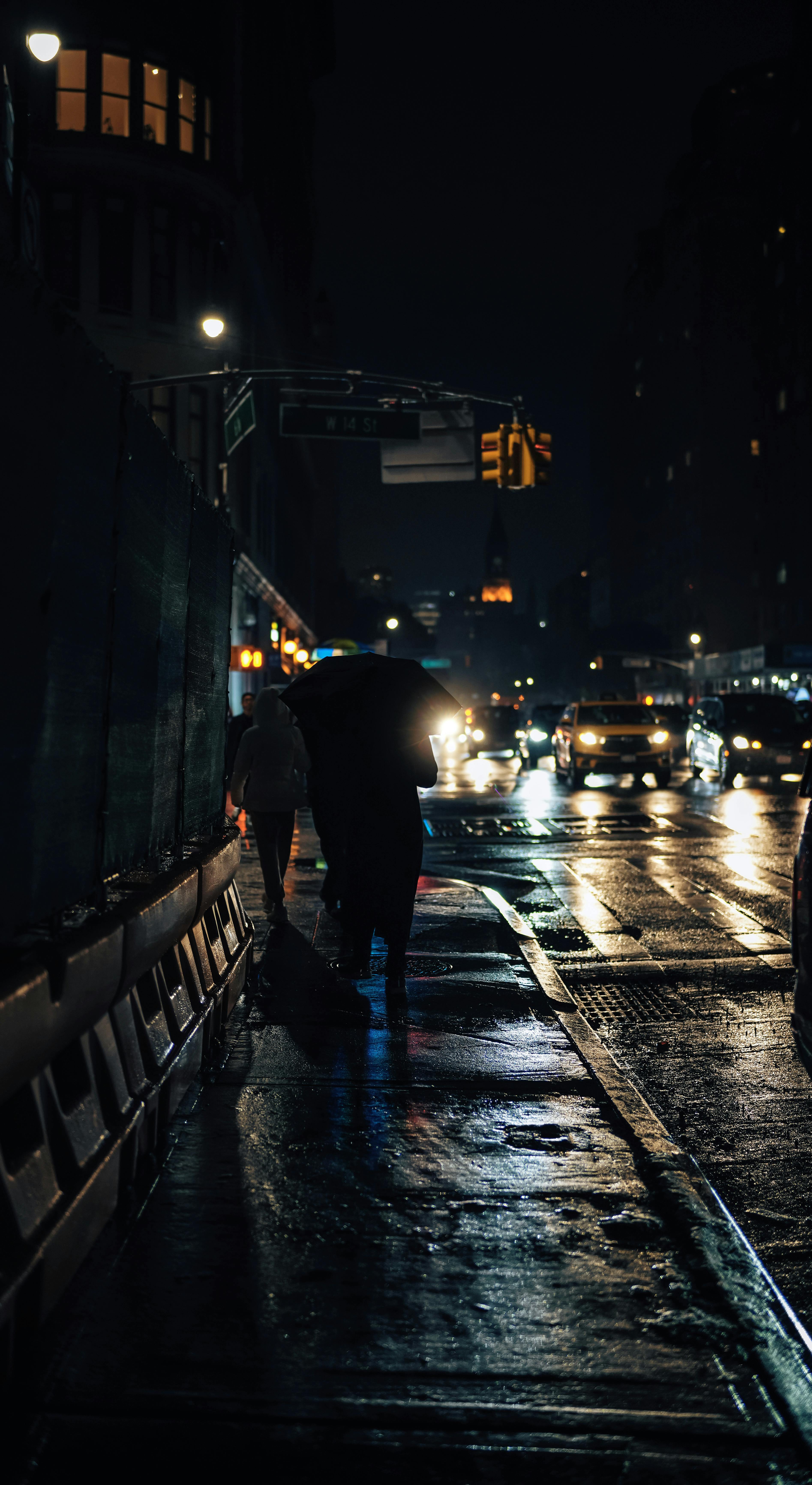 3789x6929 Rainy City at Night · Free