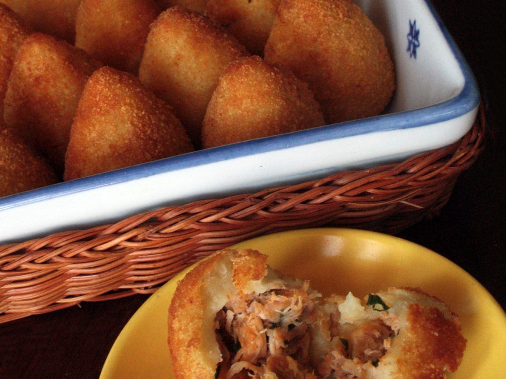 1024x768 Coxinha de galinha (Hen Thigh)