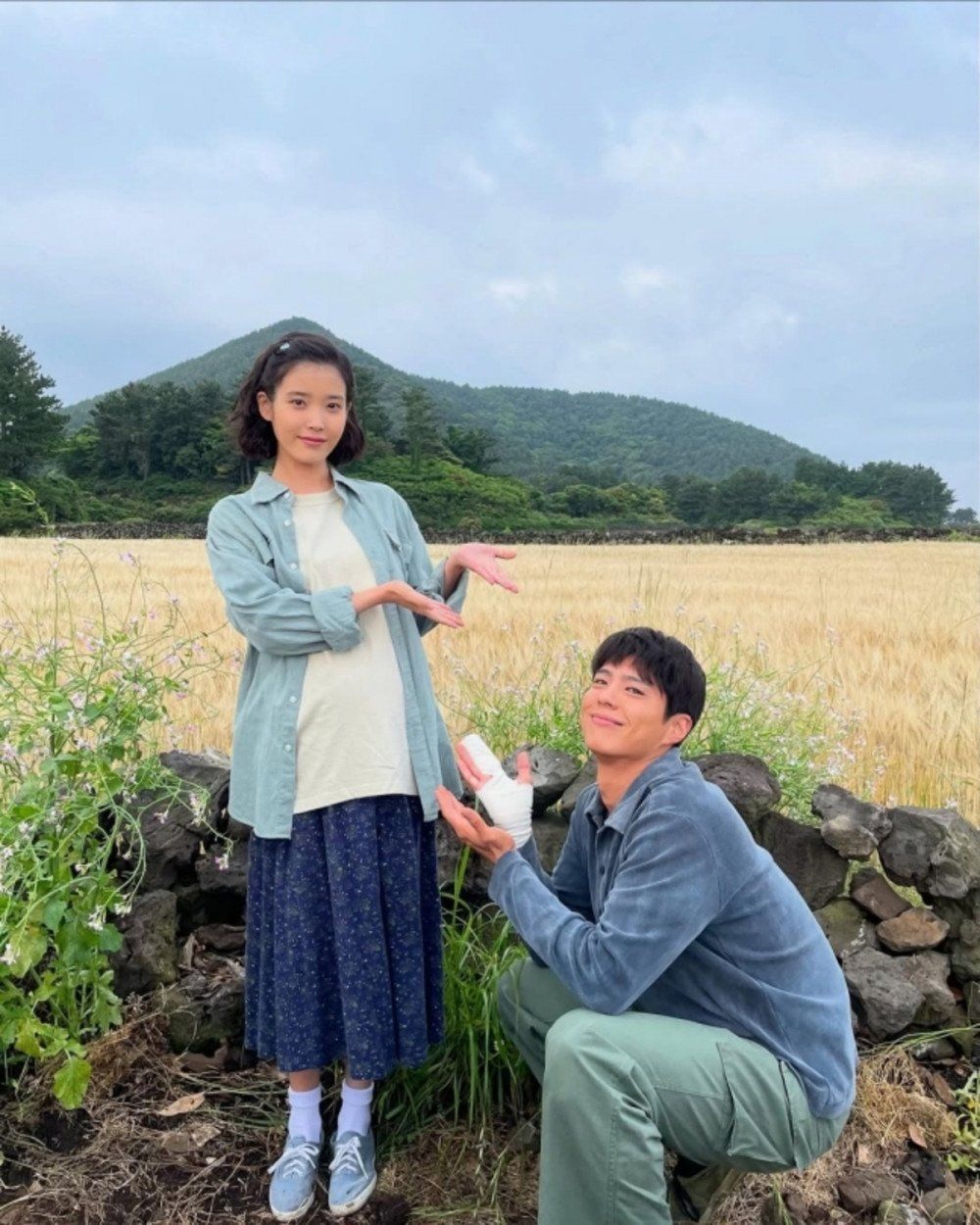 1000x1250 IU Shares Behind The Scenes Photo
