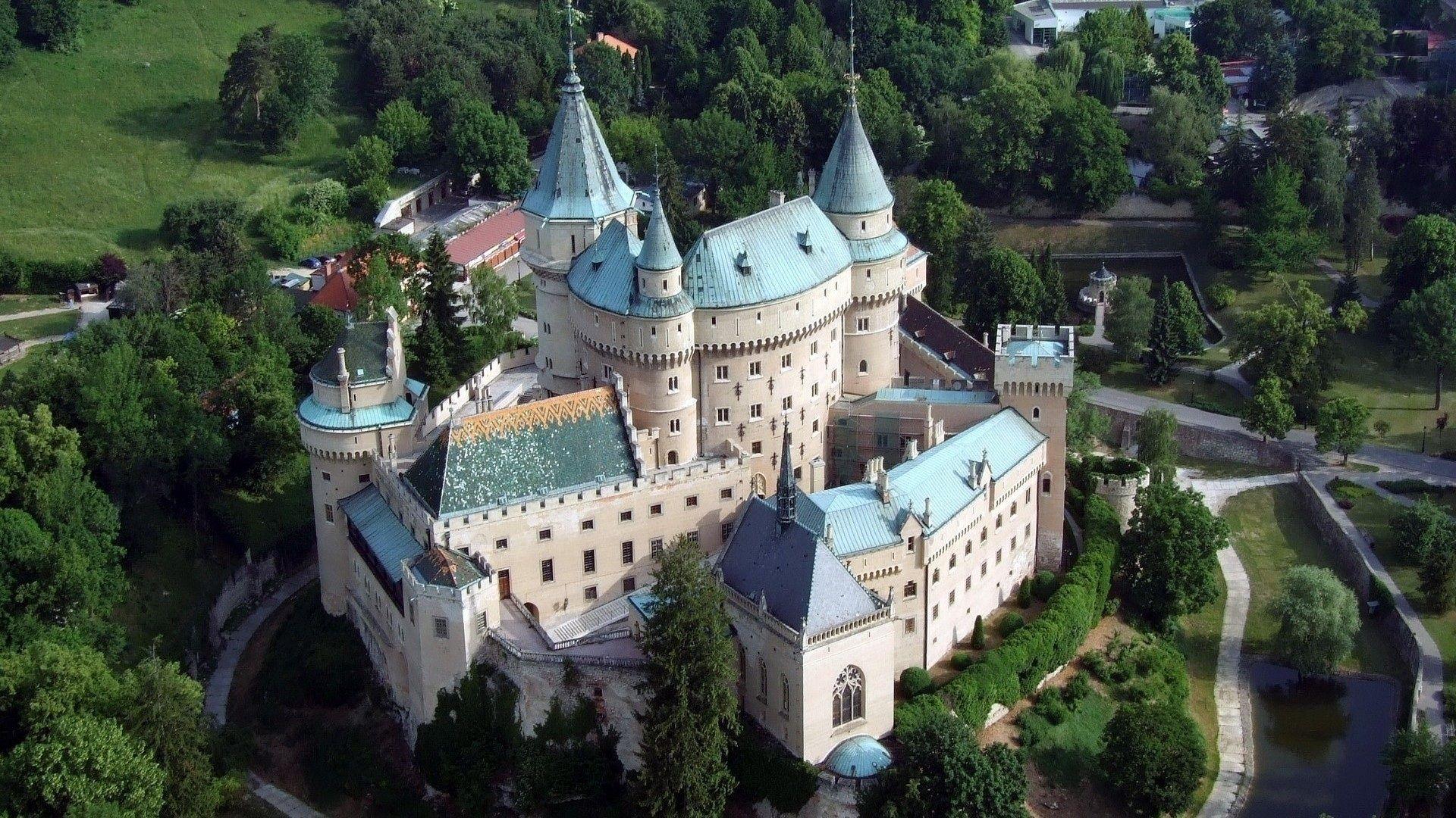 1920x1080 Bran_Castle_in_Romania HD Wallpaper For 1920×1080
