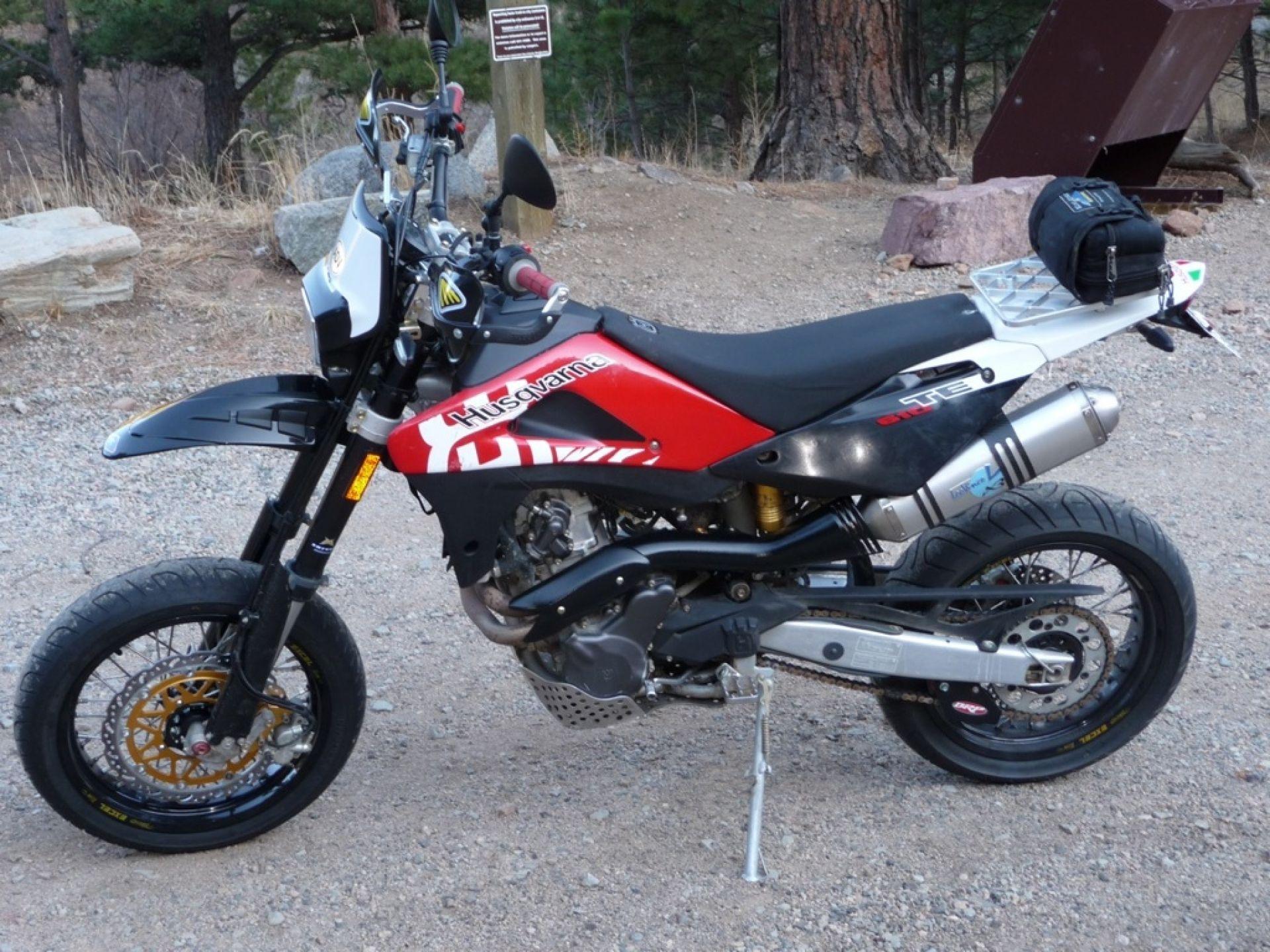 1920x1440 Husqvarna 610 supermoto bike motorcycles photo
