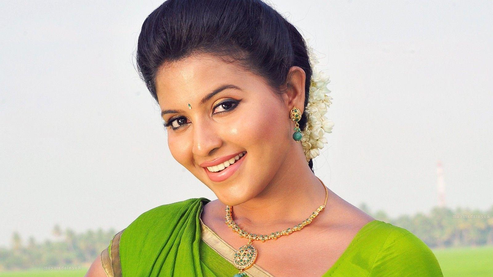 1600x900 Anjali Telugu Actress 1600x900 Resolution HD 4k