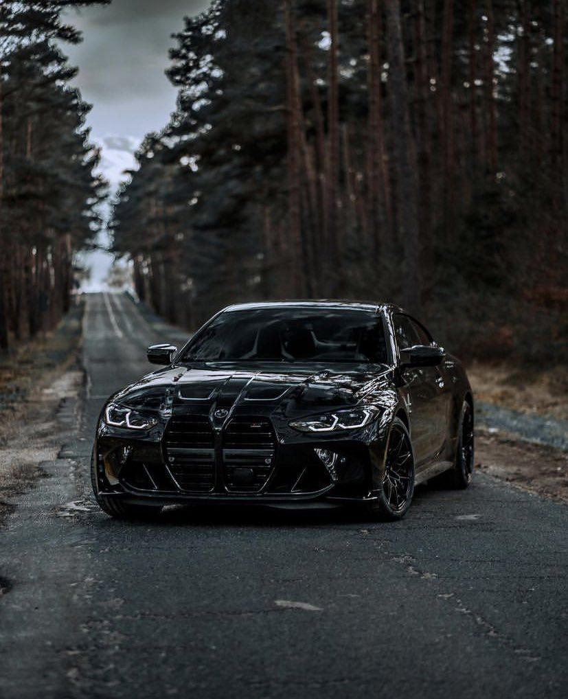827x1018 LUX Cars ב-X: BMW M4 G82