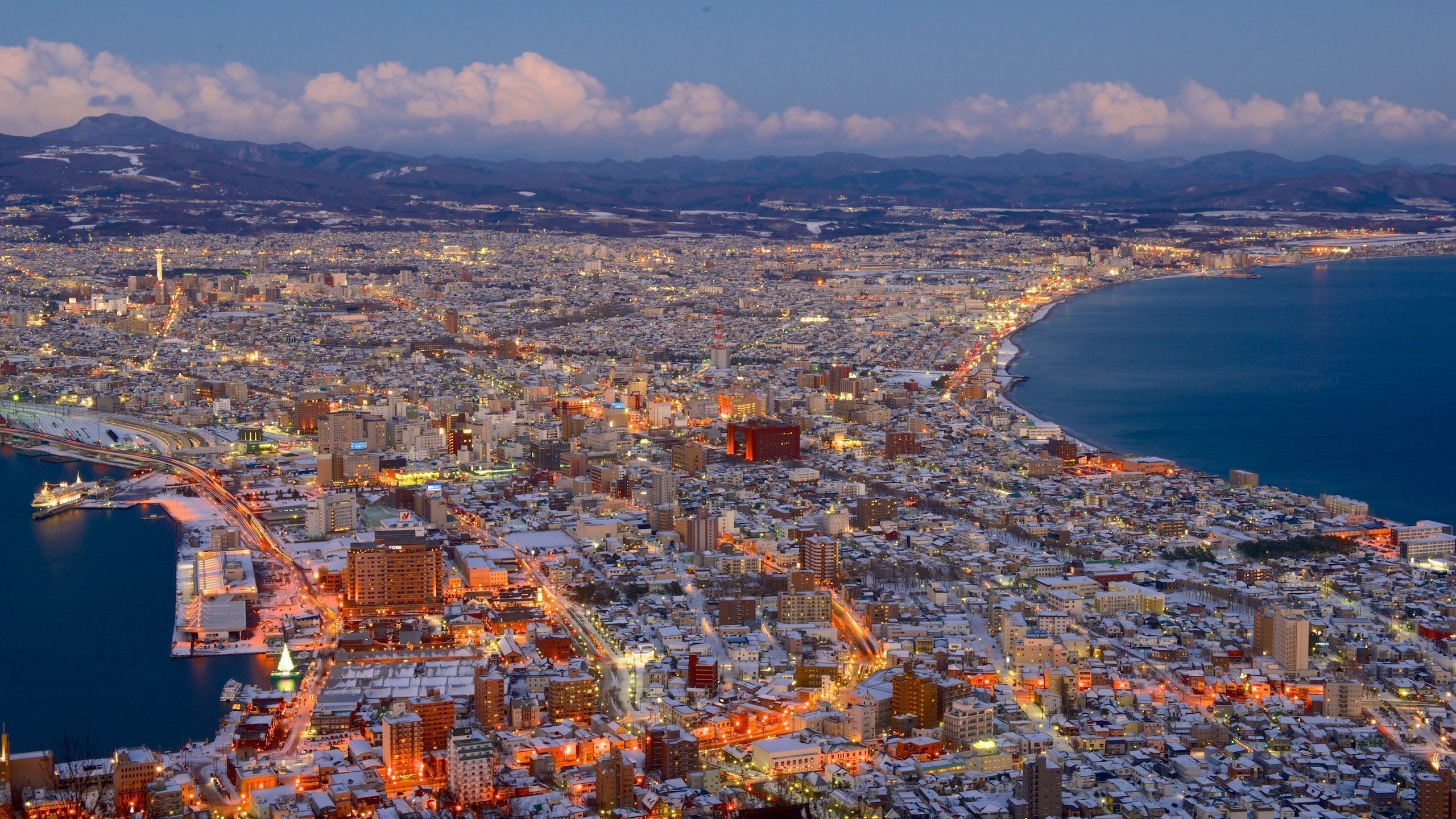 2560x1440 Things to Do in Hakodate in 2025